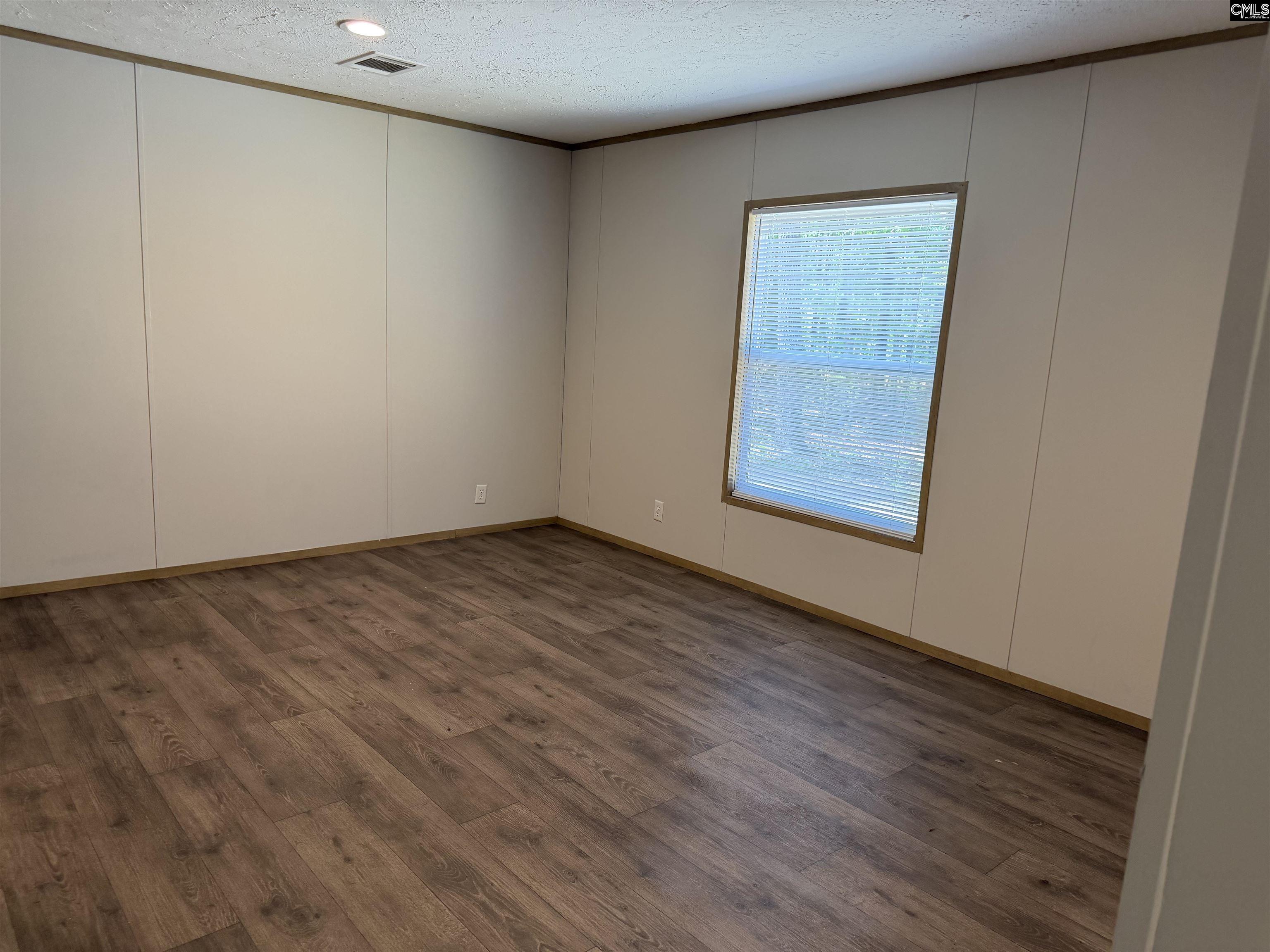 115 Ash Hill Drive Eutawville, SC 29048-9301