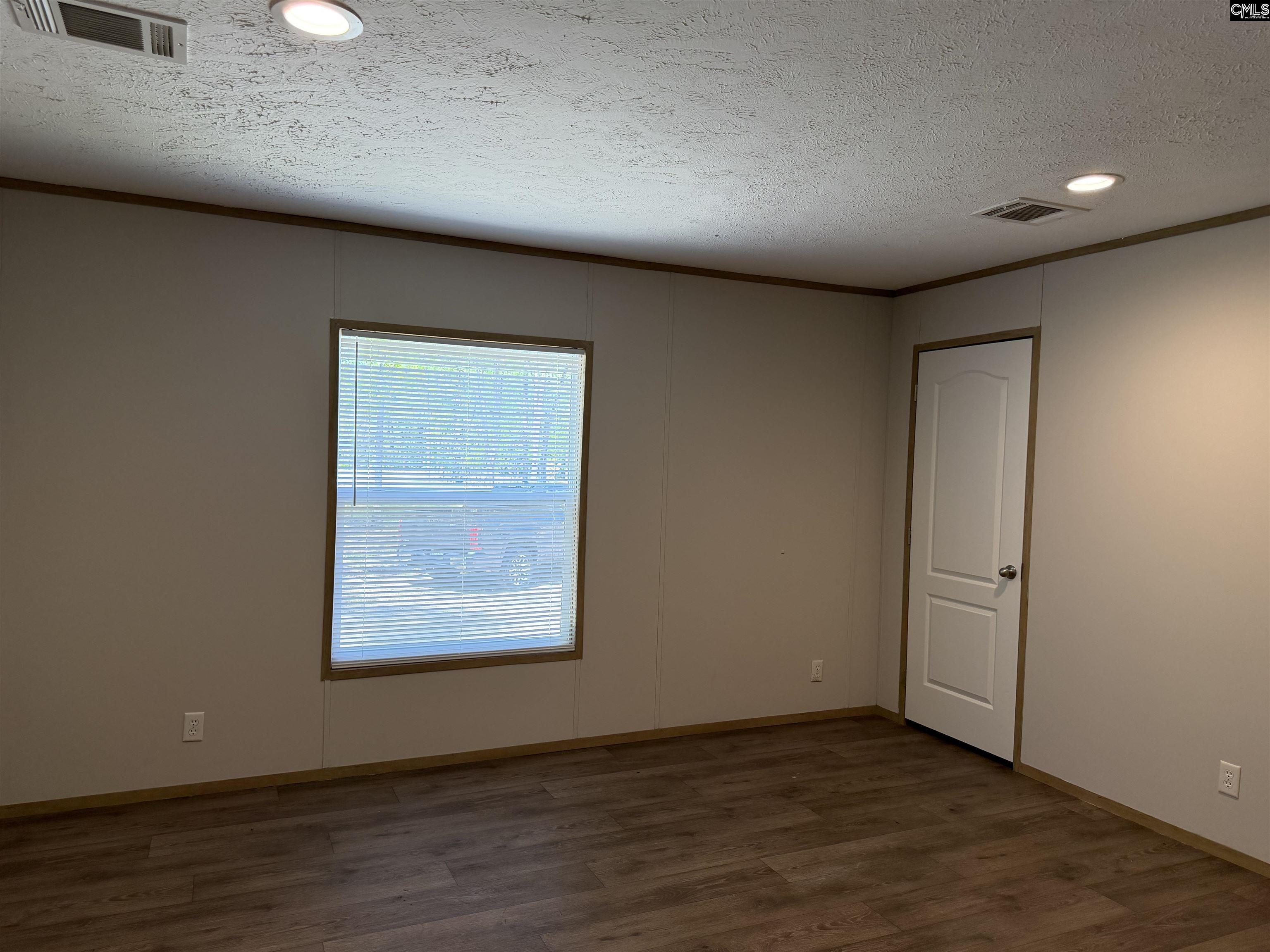 115 Ash Hill Drive Eutawville, SC 29048-9301