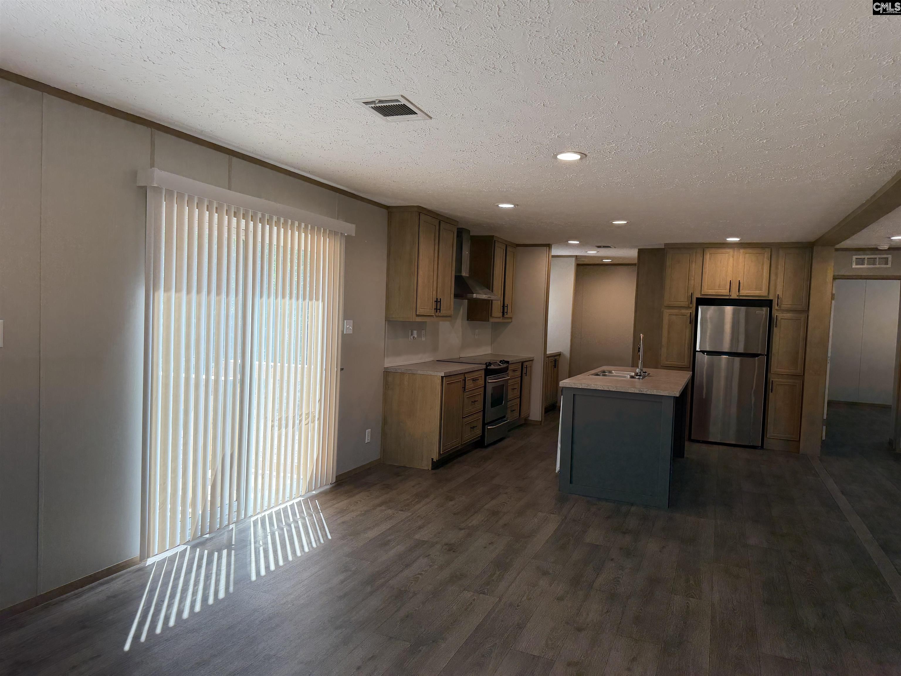 115 Ash Hill Drive Eutawville, SC 29048-9301