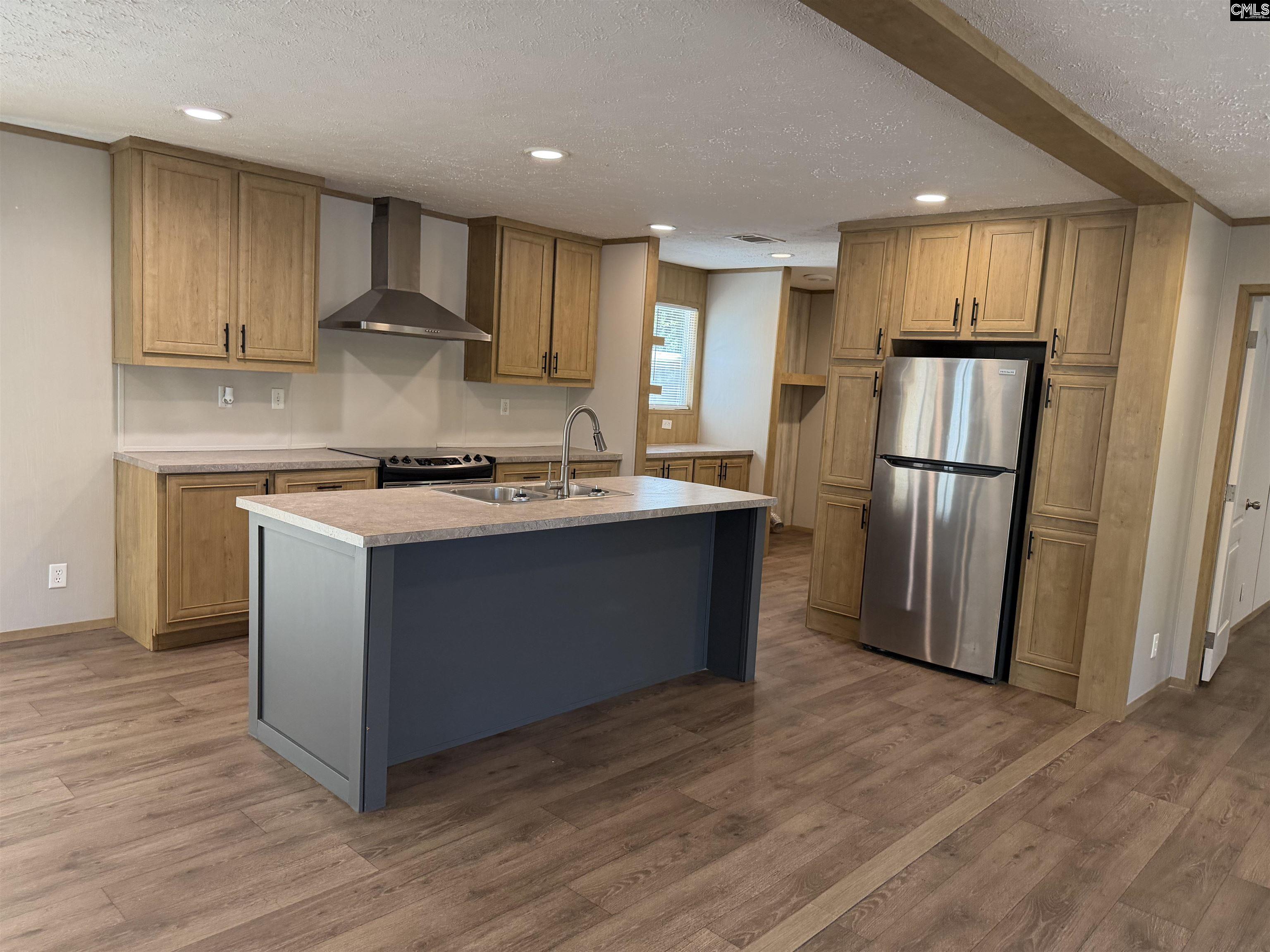 115 Ash Hill Drive Eutawville, SC 29048-9301