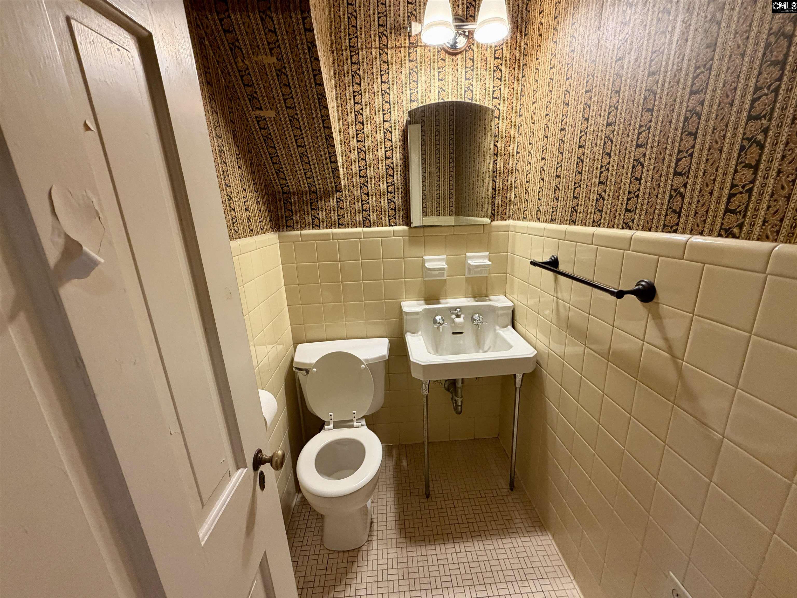 1001 Wildwood Avenue