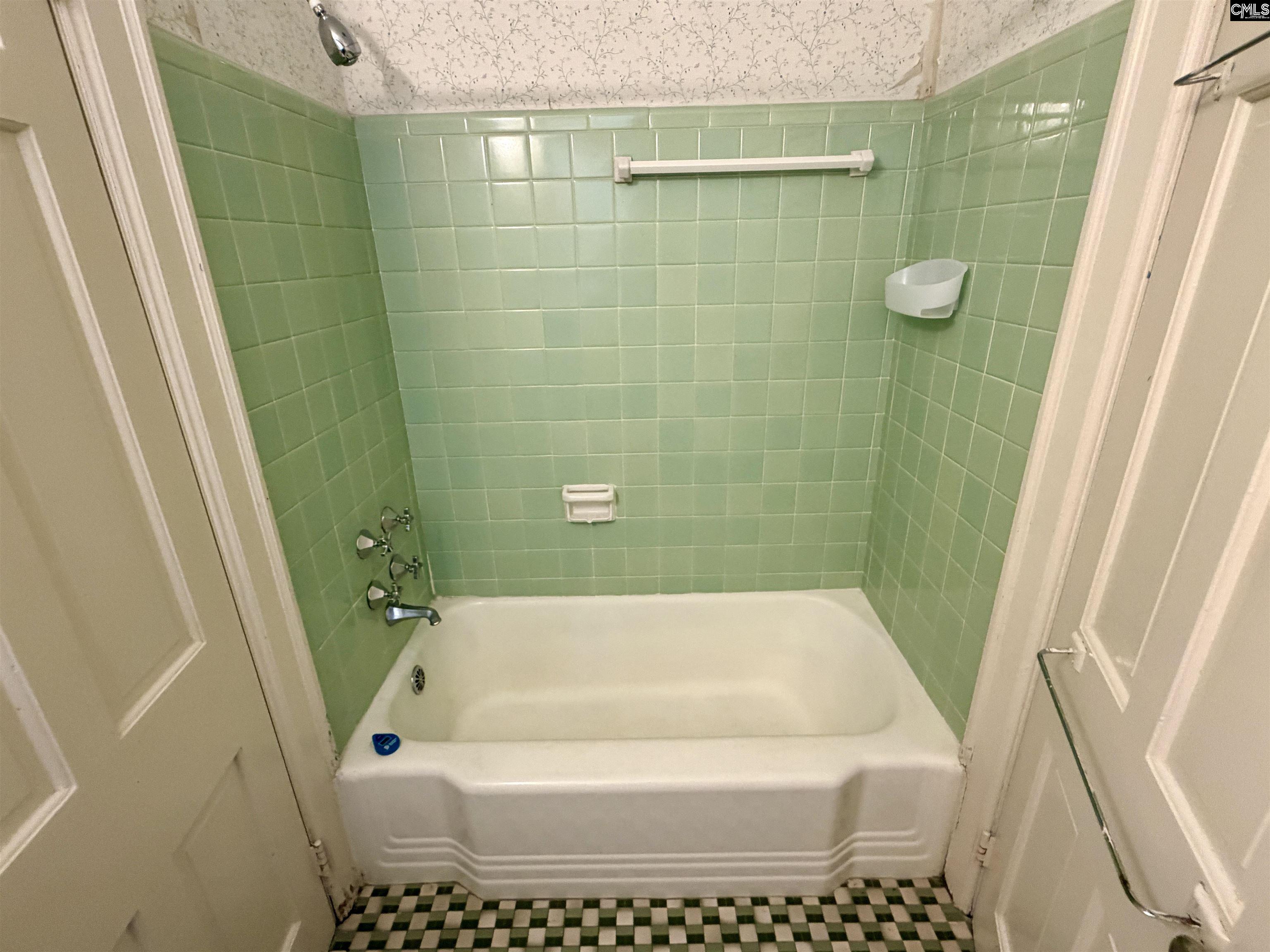 1001 Wildwood Avenue