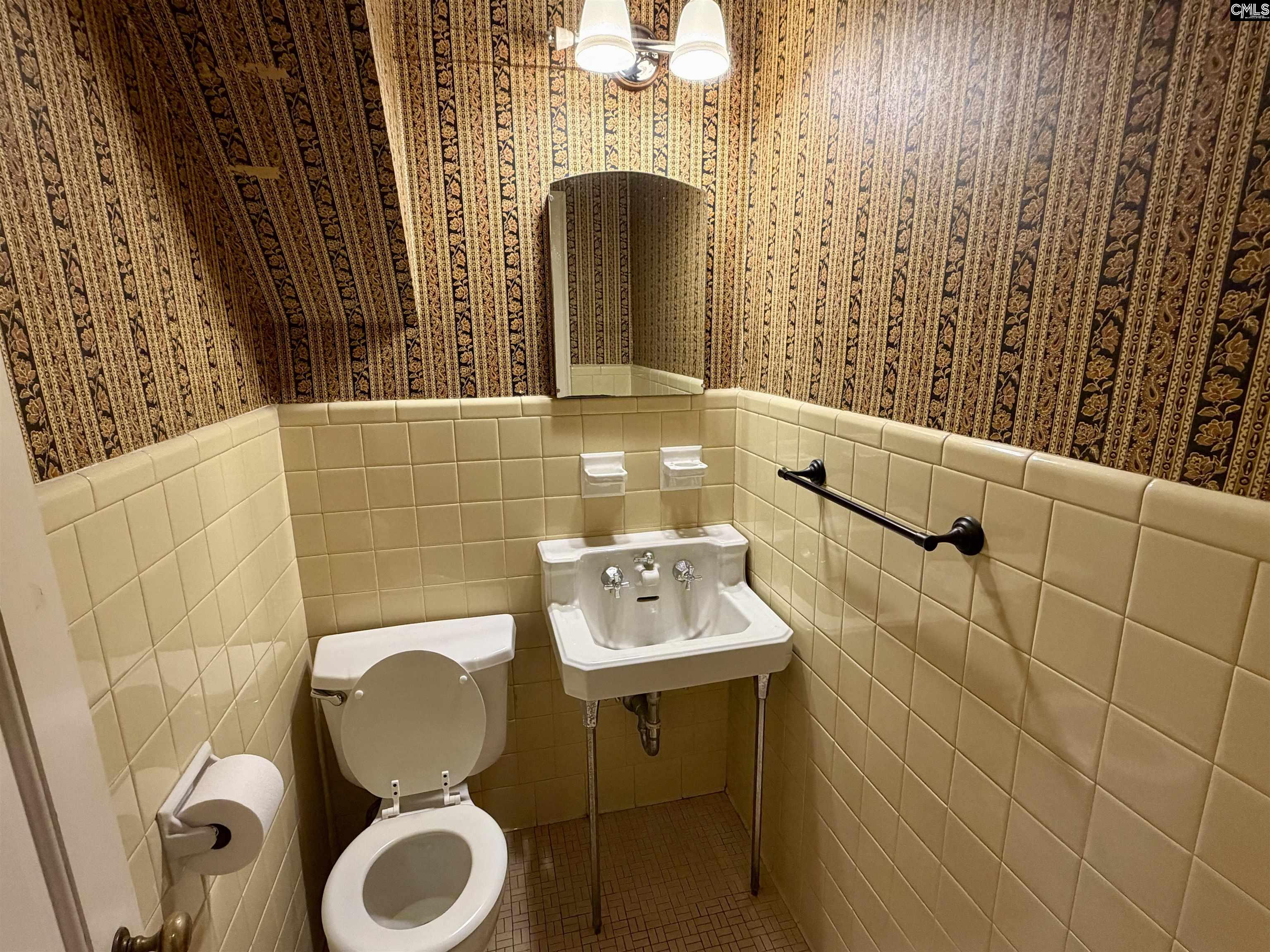 1001 Wildwood Avenue