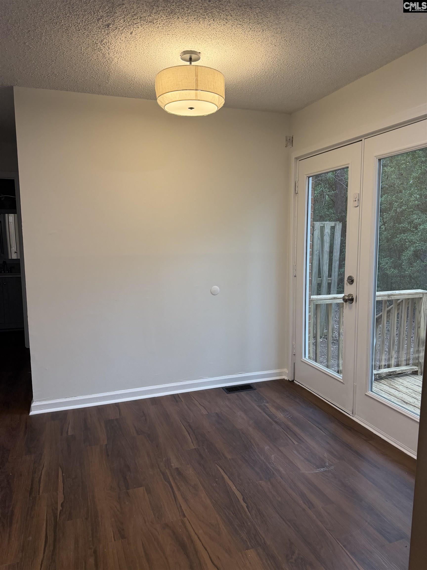 6 Crescent Lane Columbia, SC 29212