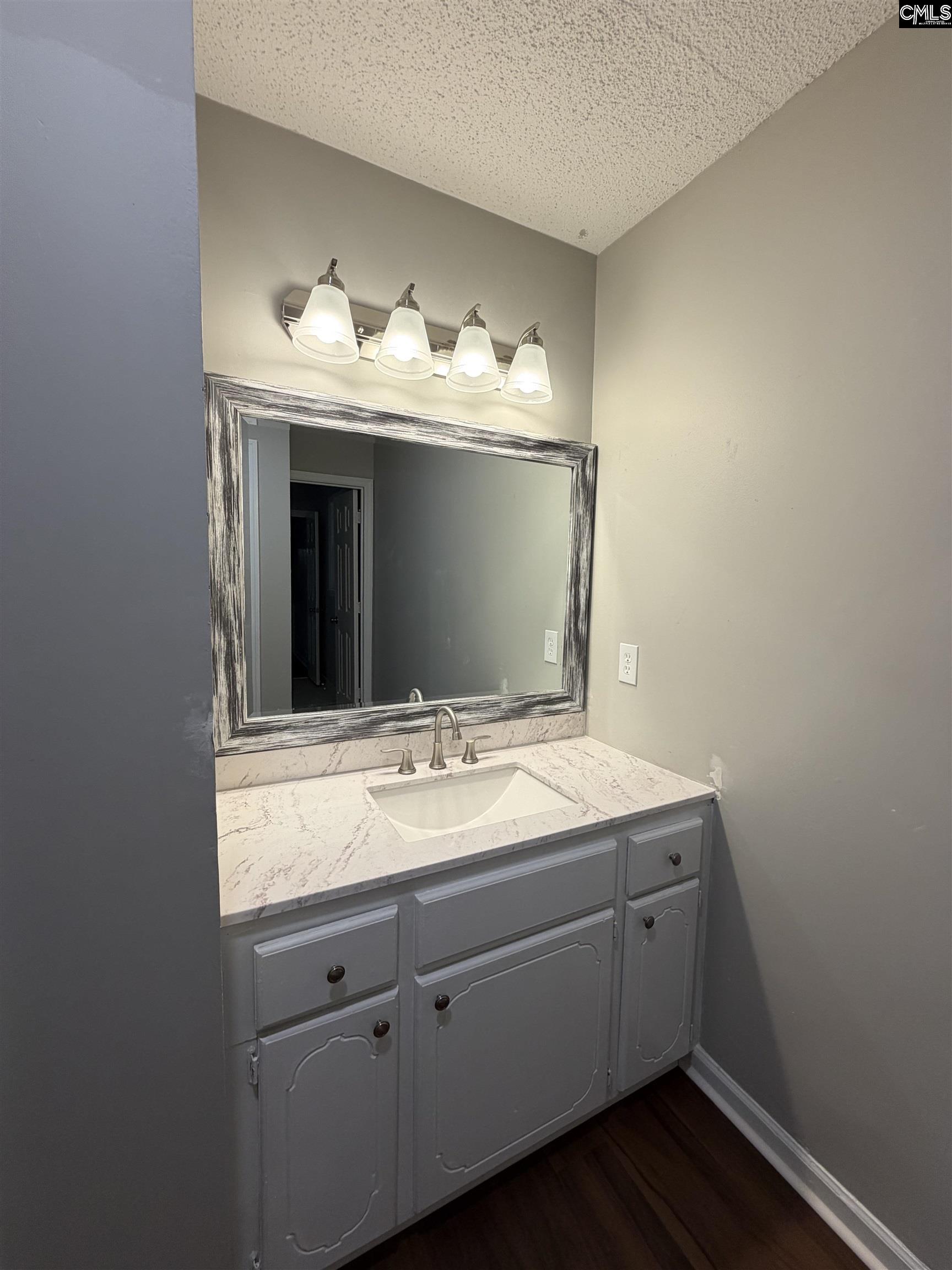 6 Crescent Lane Columbia, SC 29212