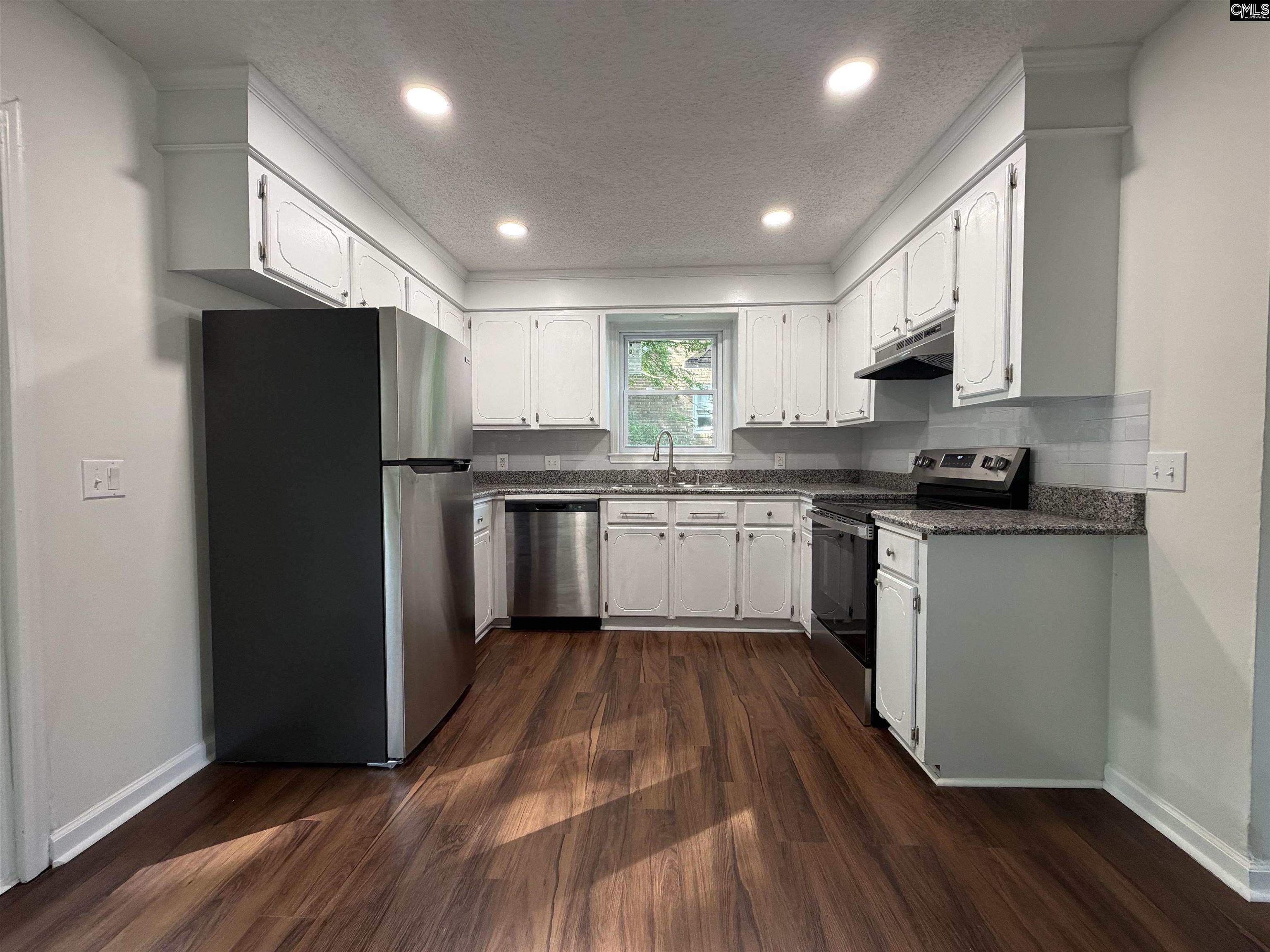 6 Crescent Lane Columbia, SC 29212