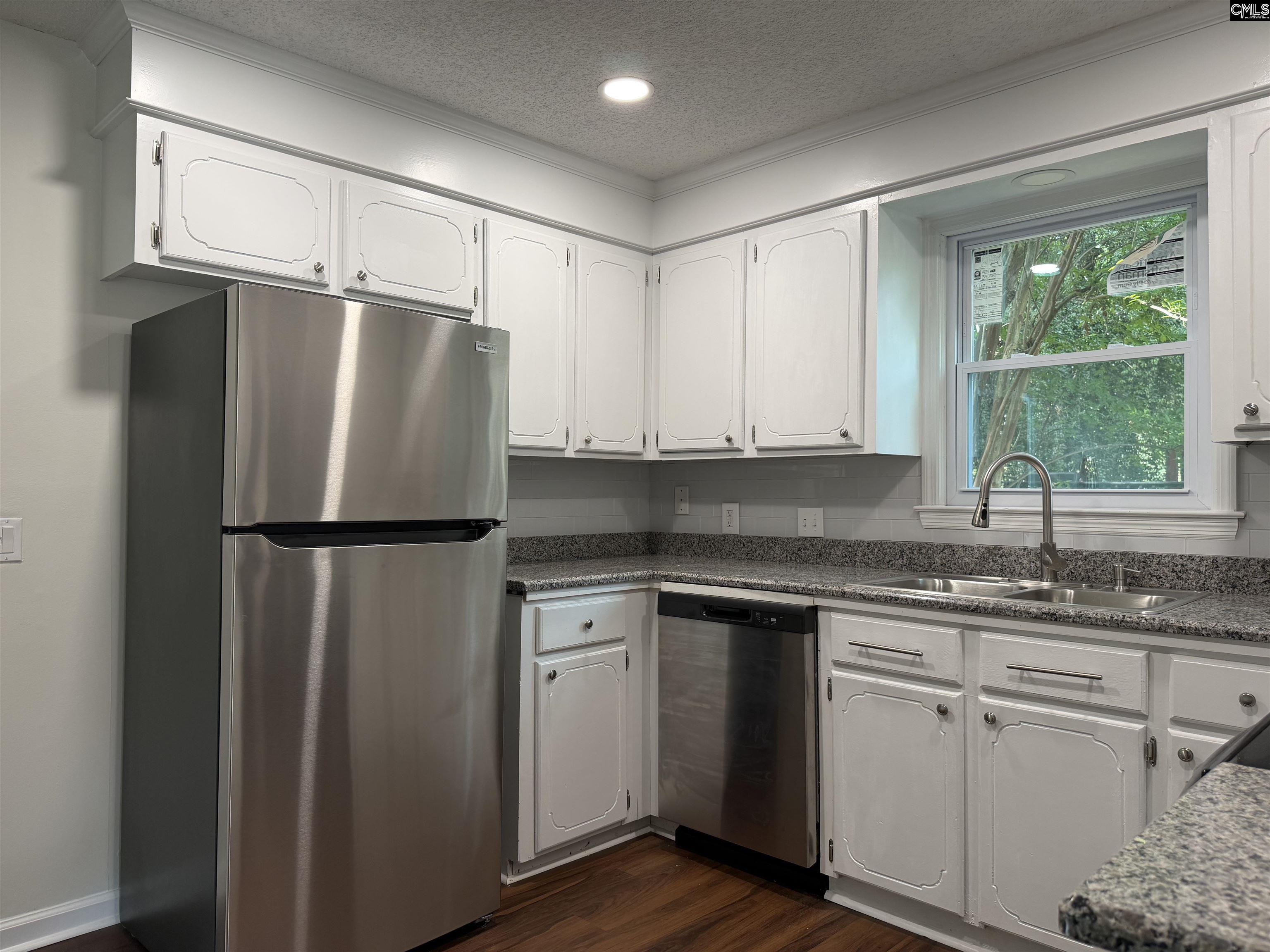 6 Crescent Lane Columbia, SC 29212