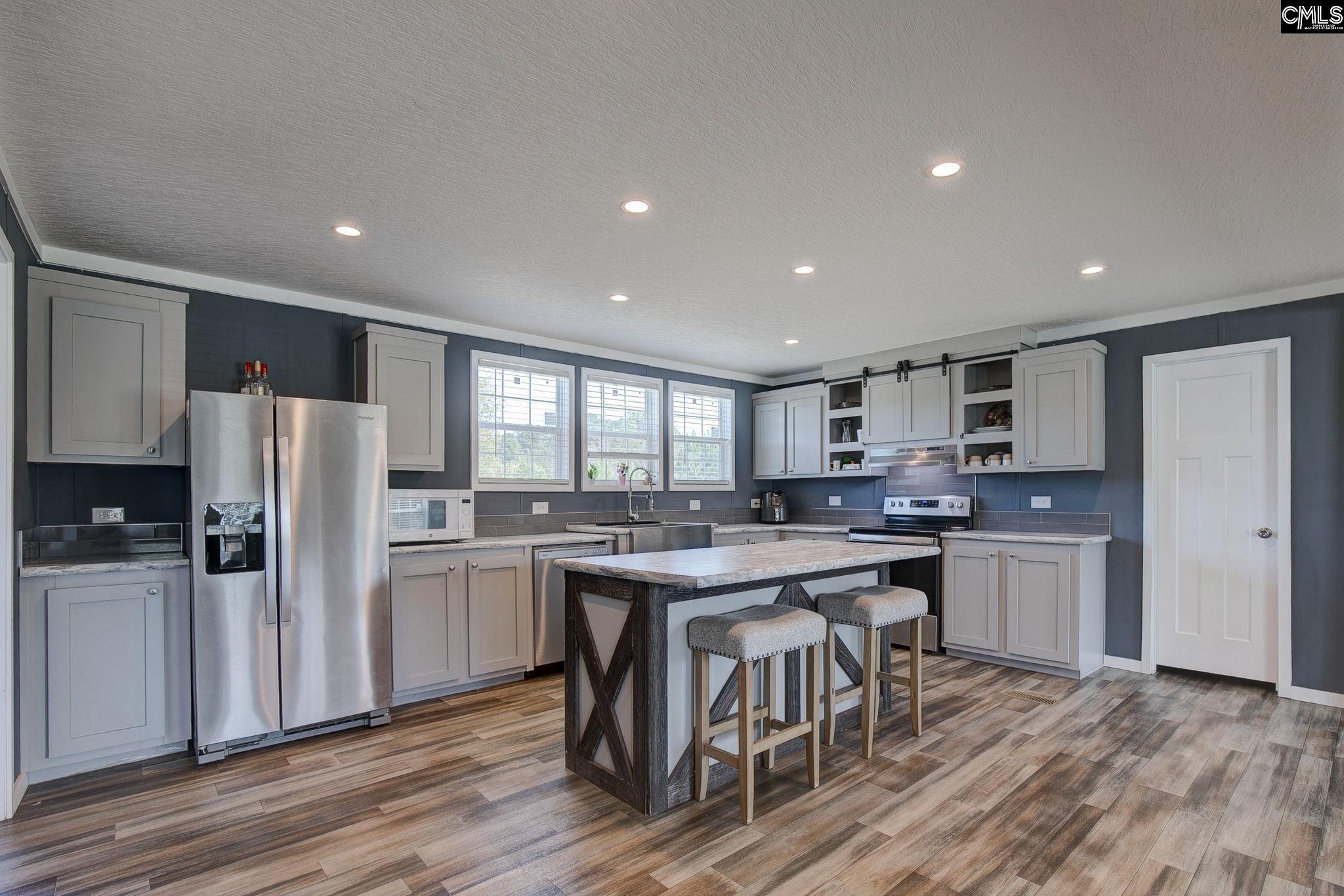 1100 Marlowe Drive Manning, SC 29102