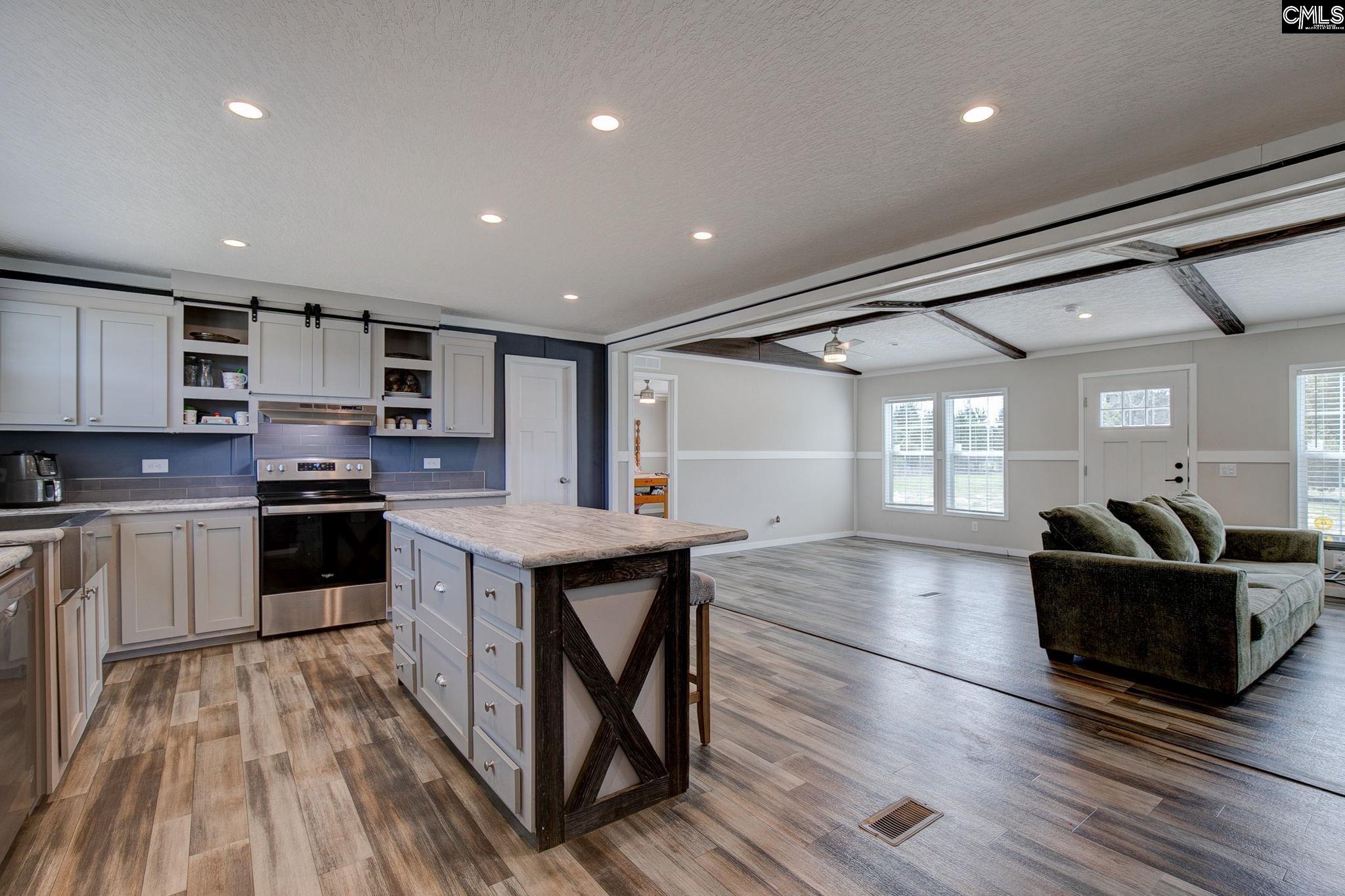 1100 Marlowe Drive Manning, SC 29102