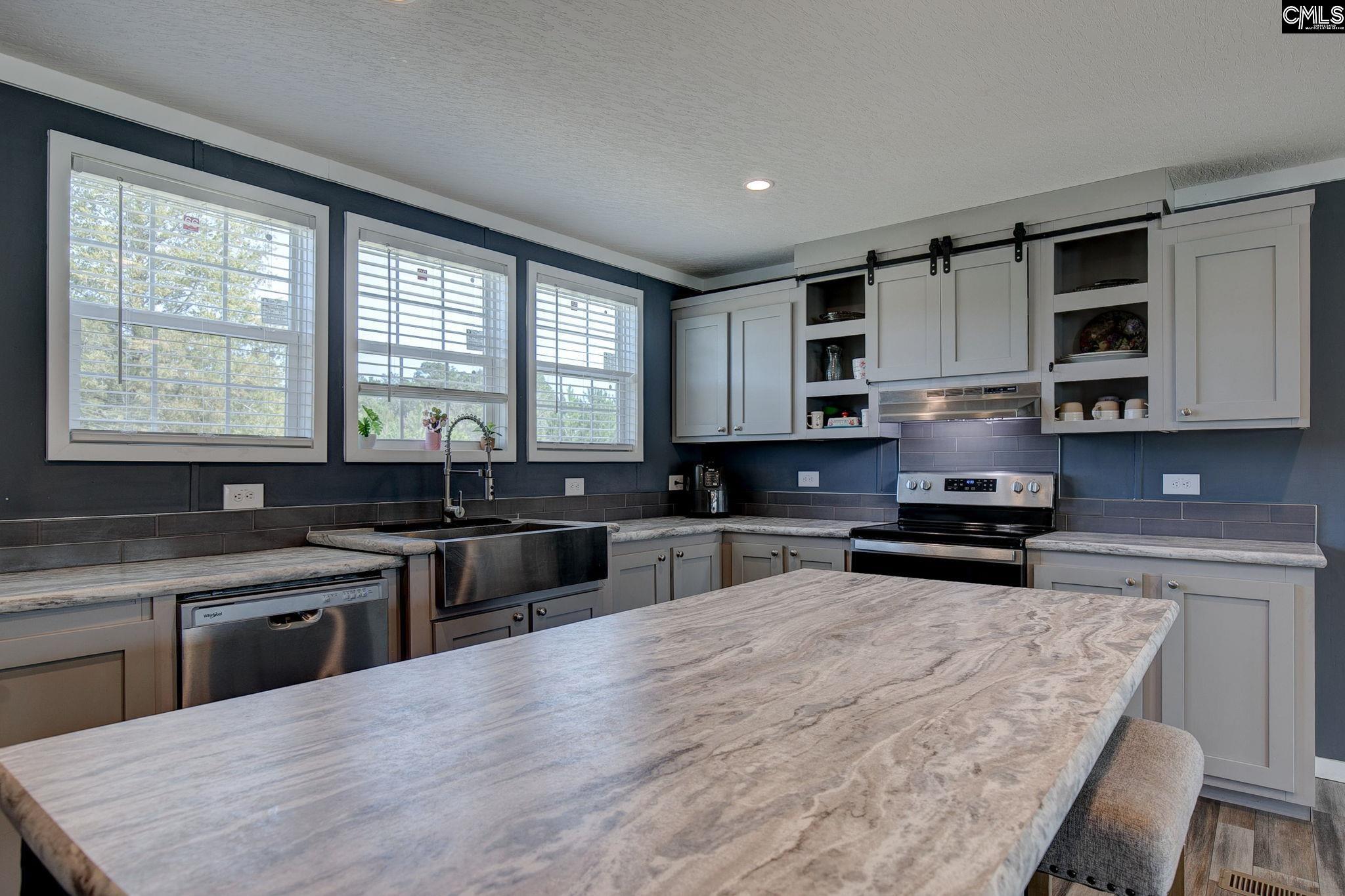 1100 Marlowe Drive Manning, SC 29102