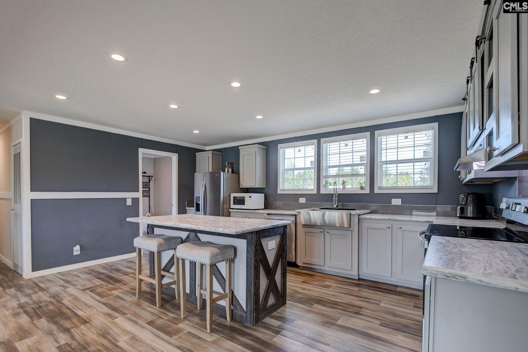 1100 Marlowe Drive Manning, SC 29102