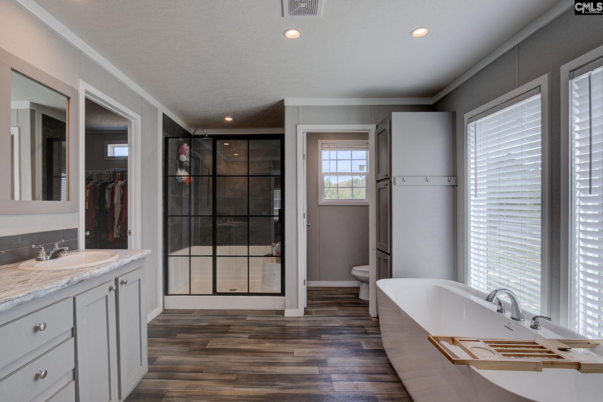 1100 Marlowe Drive Manning, SC 29102