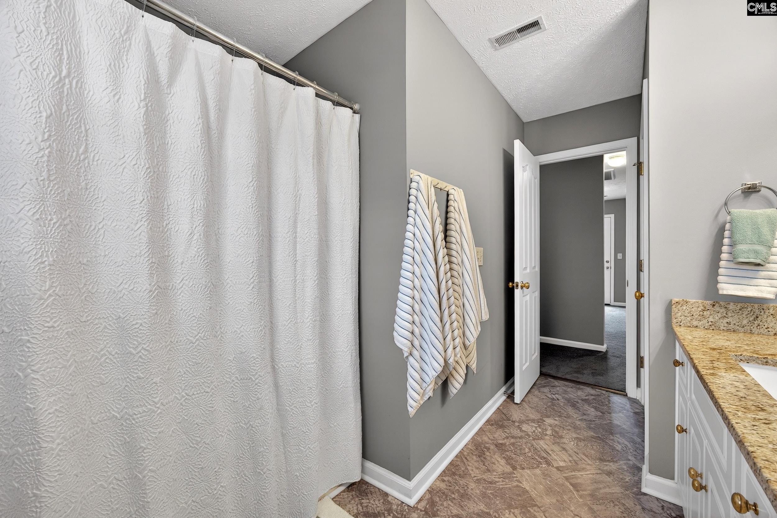 121 Grandview Circle Columbia, SC 29229