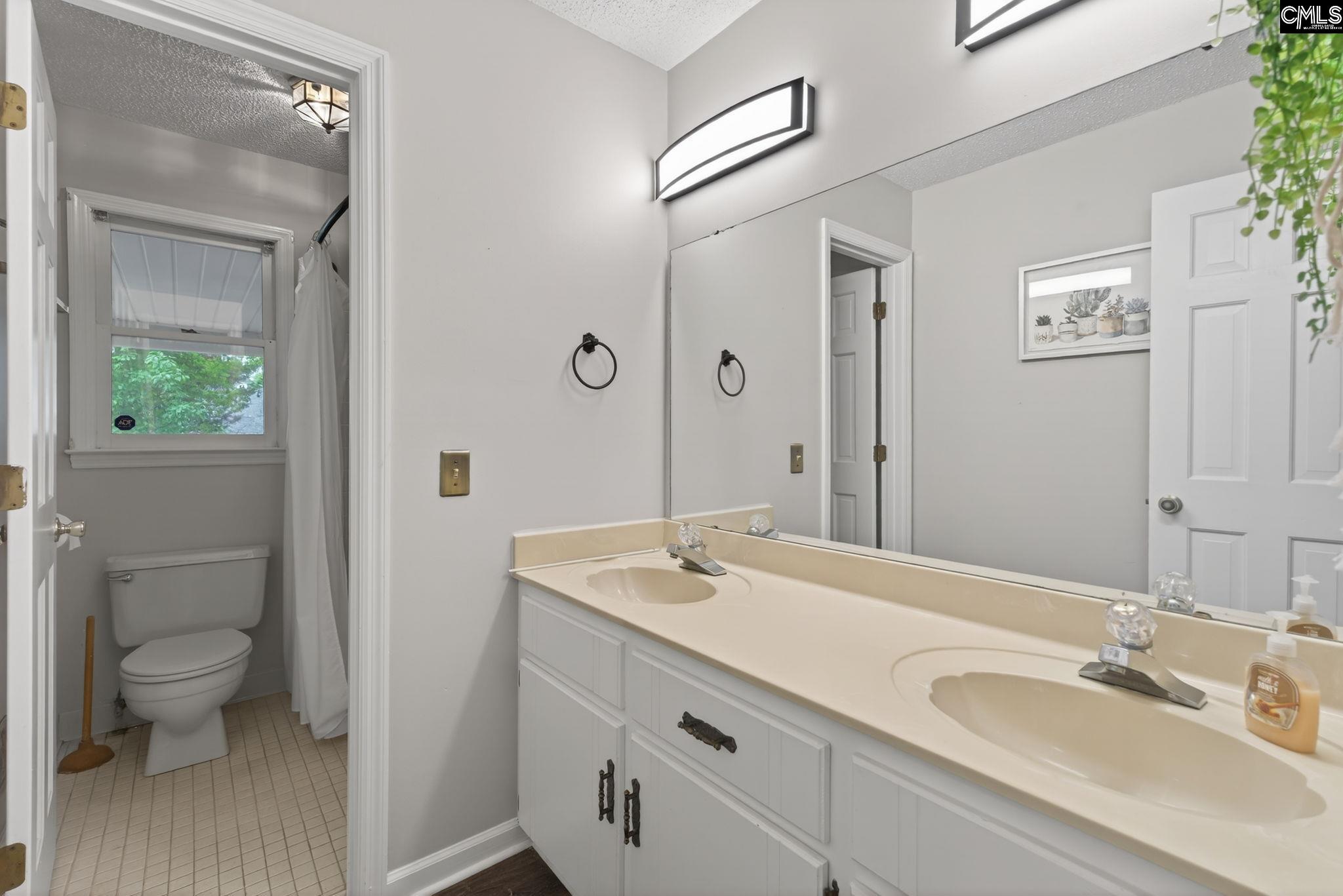 205 Tamwood Circle Cayce, SC 29033
