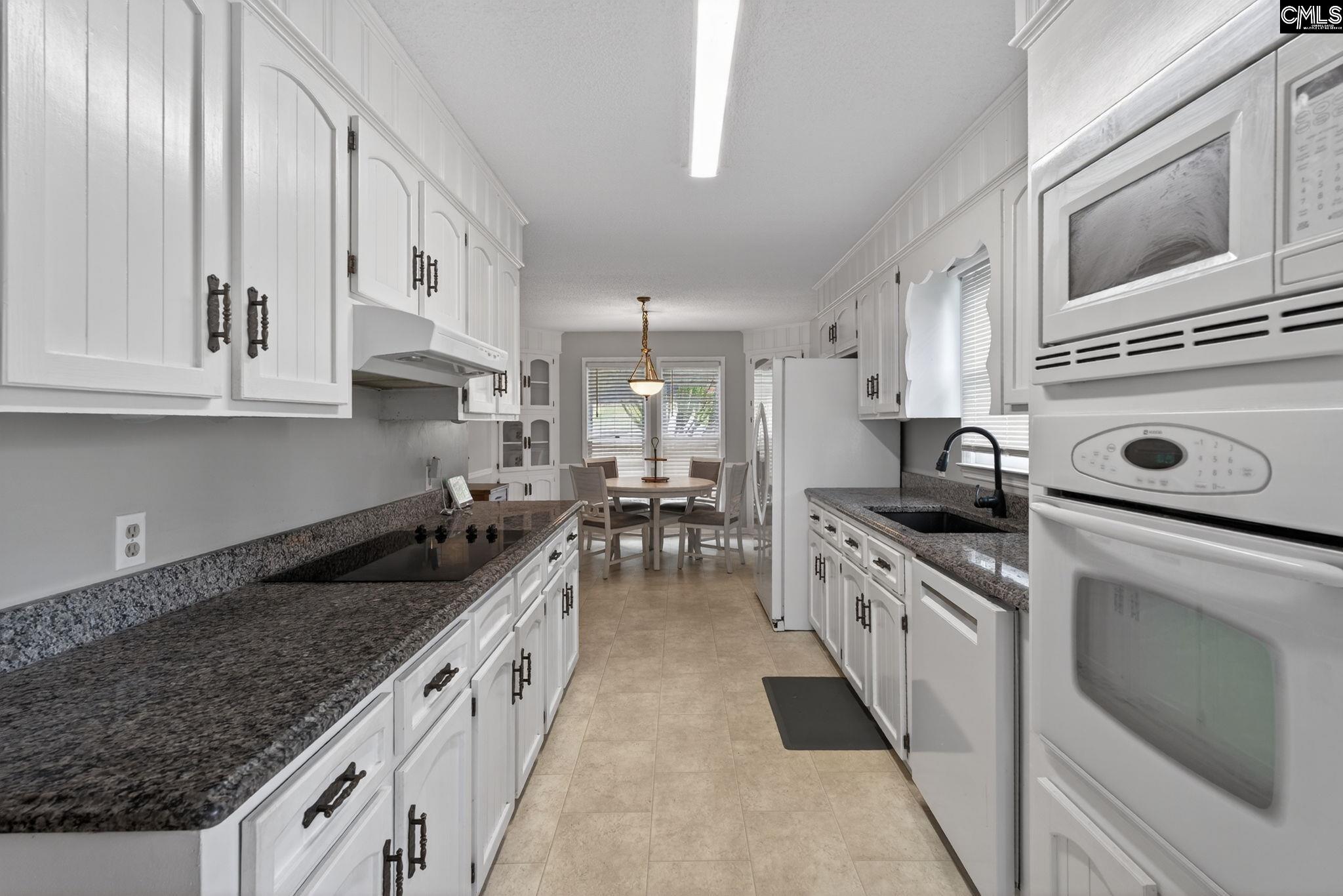 205 Tamwood Circle Cayce, SC 29033