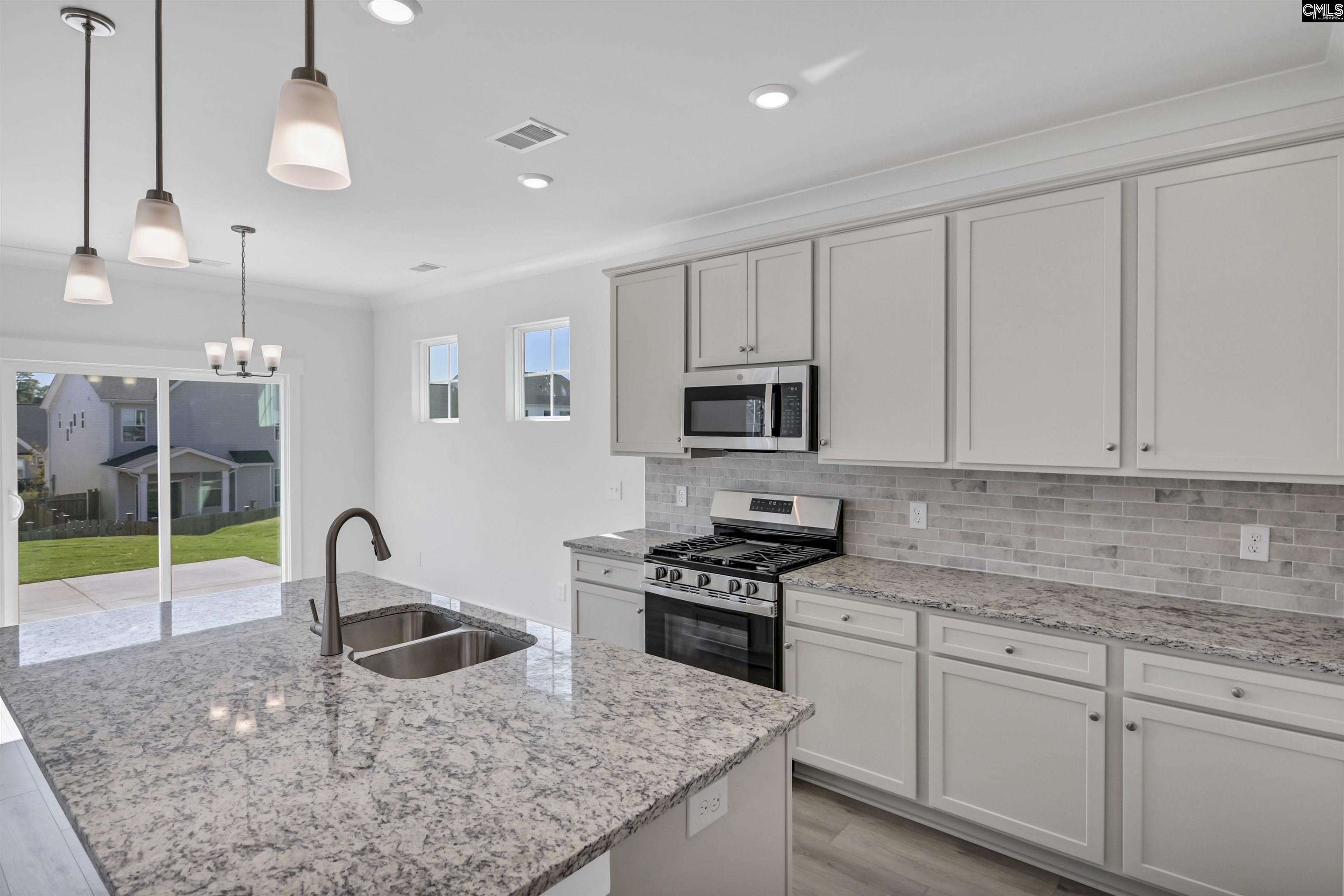 620 Thunder Gulch Avenue Lexington, SC 29073