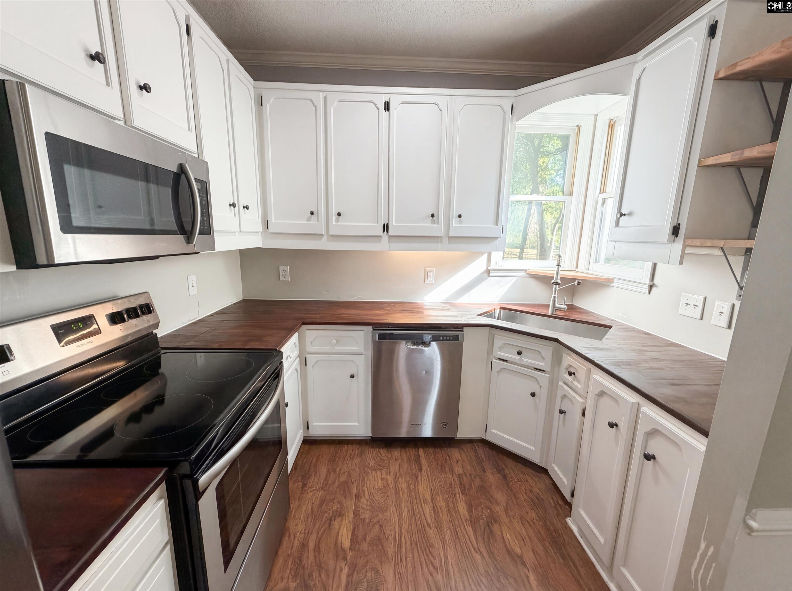204 Wallace Circle Lexington, SC 29073