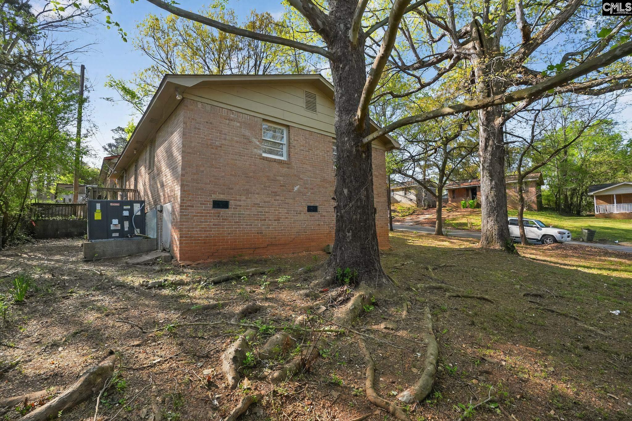 137 Green Tree Drive Columbia, SC 29203