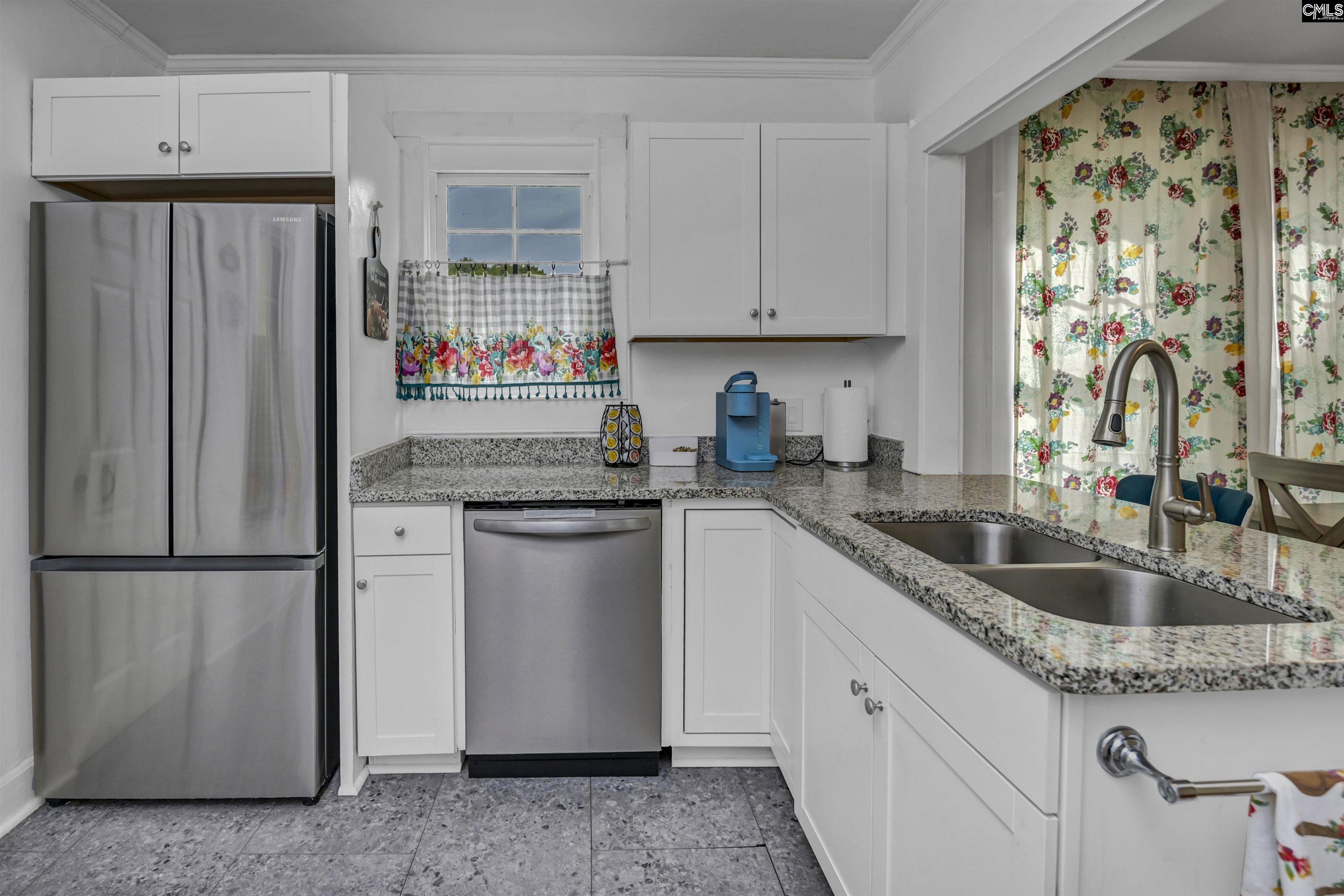1020 Naples Avenue Cayce, SC 29033