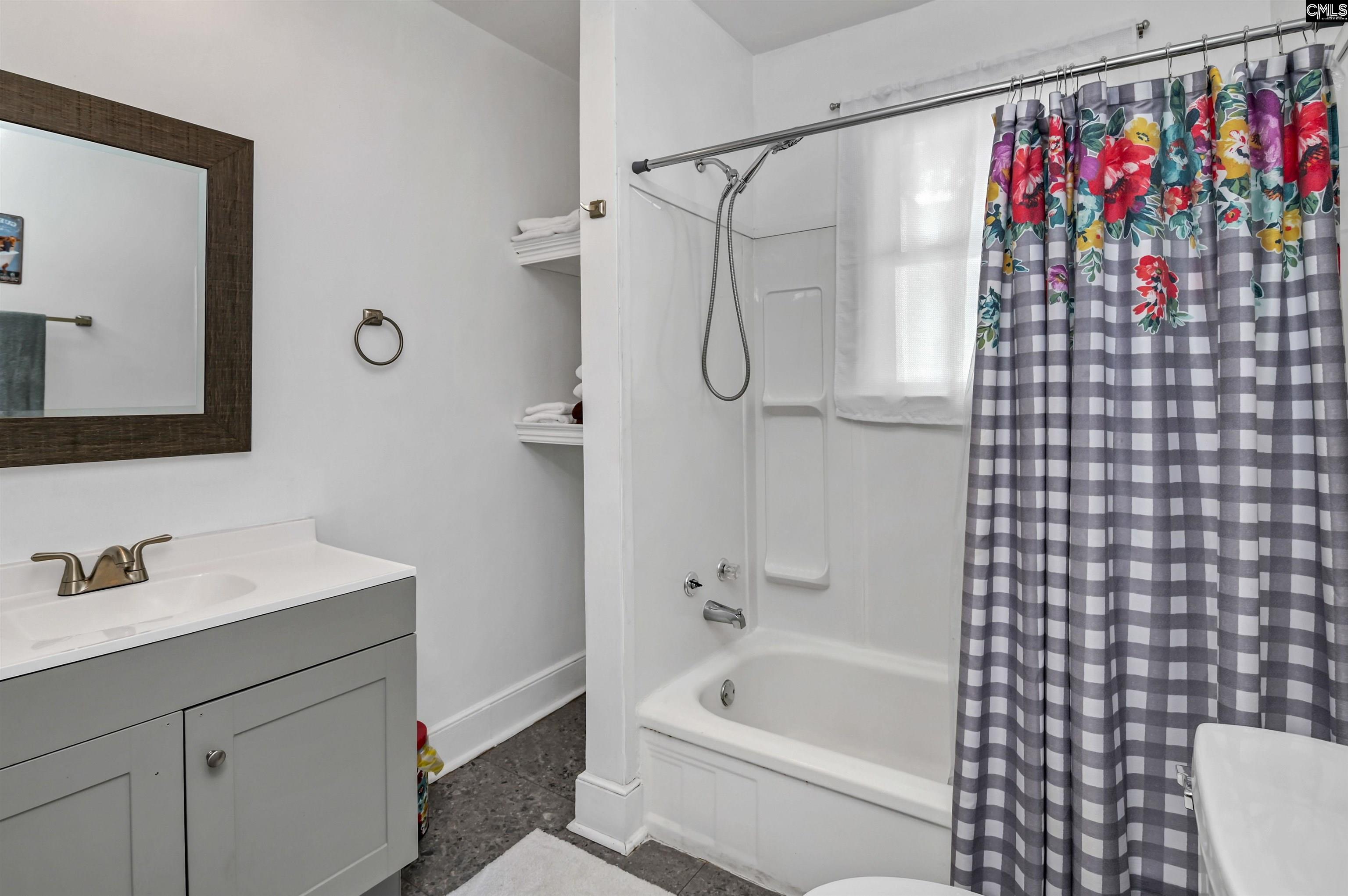 1020 Naples Avenue Cayce, SC 29033