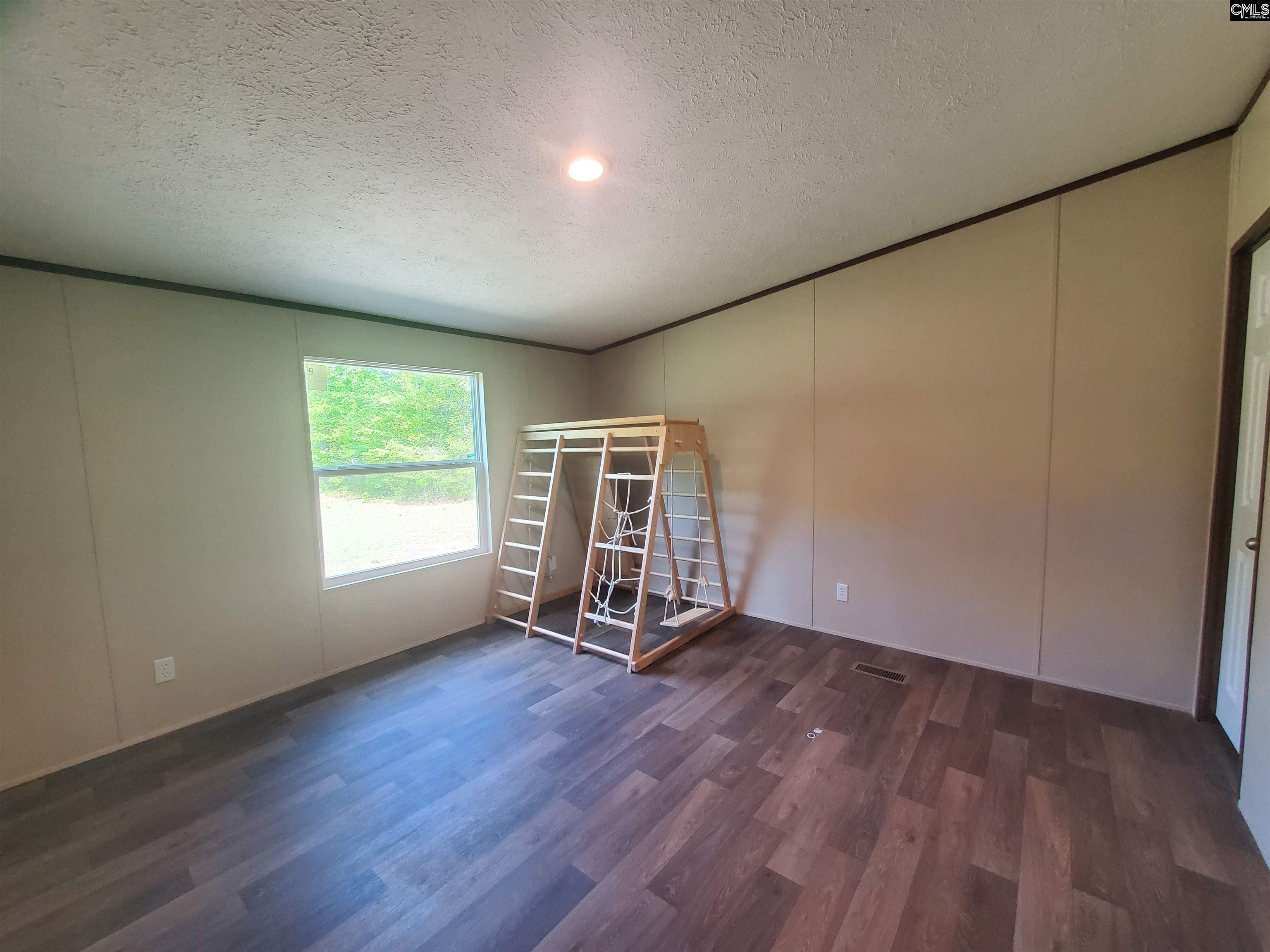 3795 Old Indian Trail Wagener, SC 29164