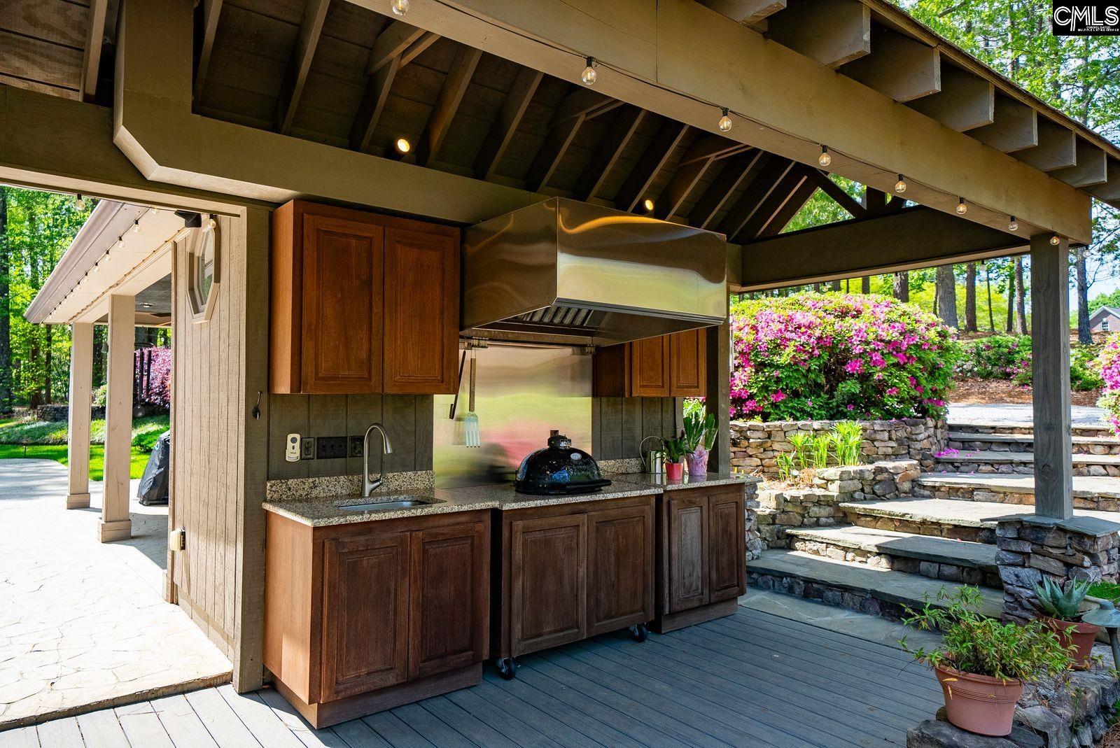 172 Oliver Metz Road Lexington, SC 29072-9304