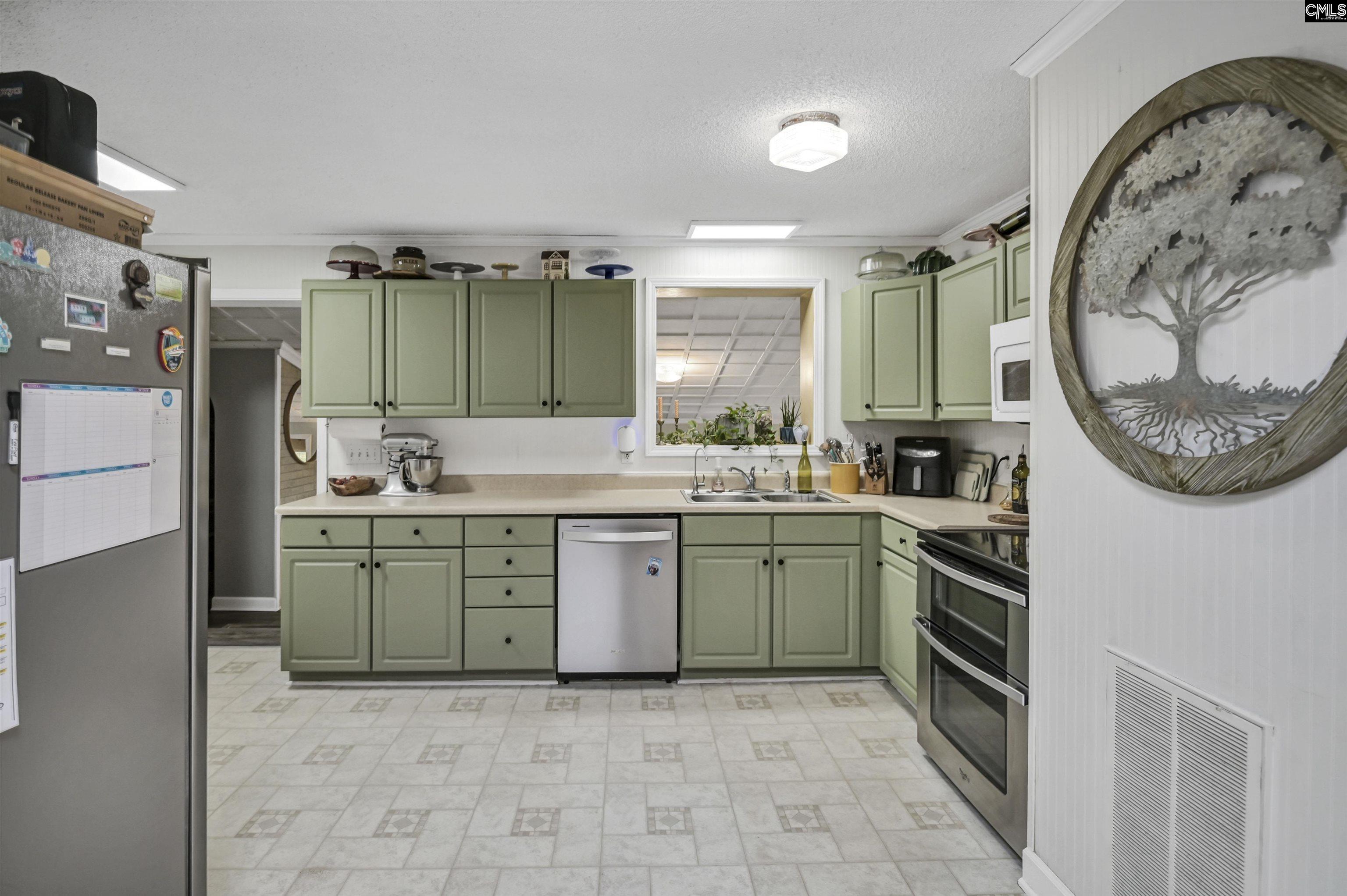 2305 Johnson Marina Road Chapin, SC 29036