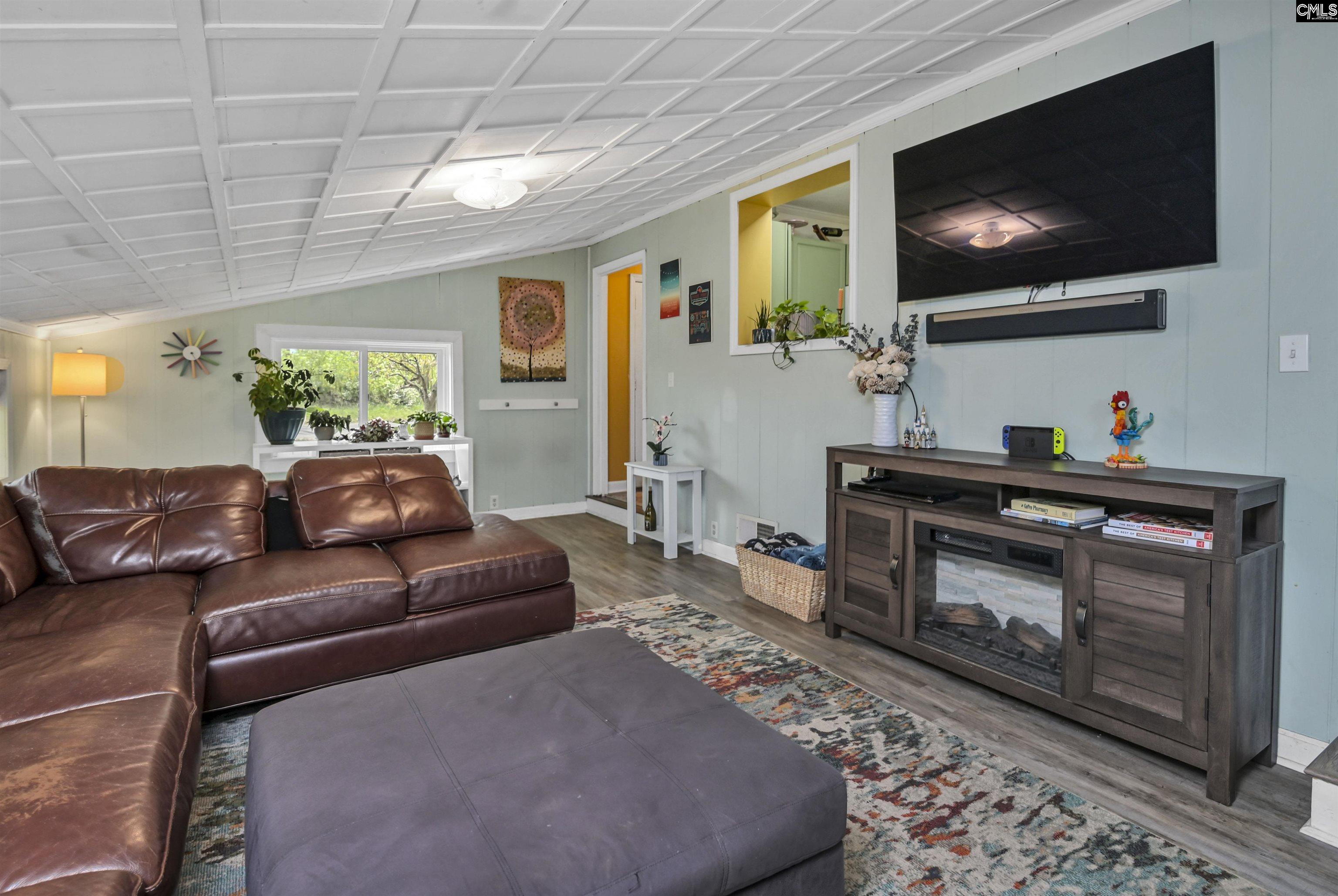 2305 Johnson Marina Road Chapin, SC 29036