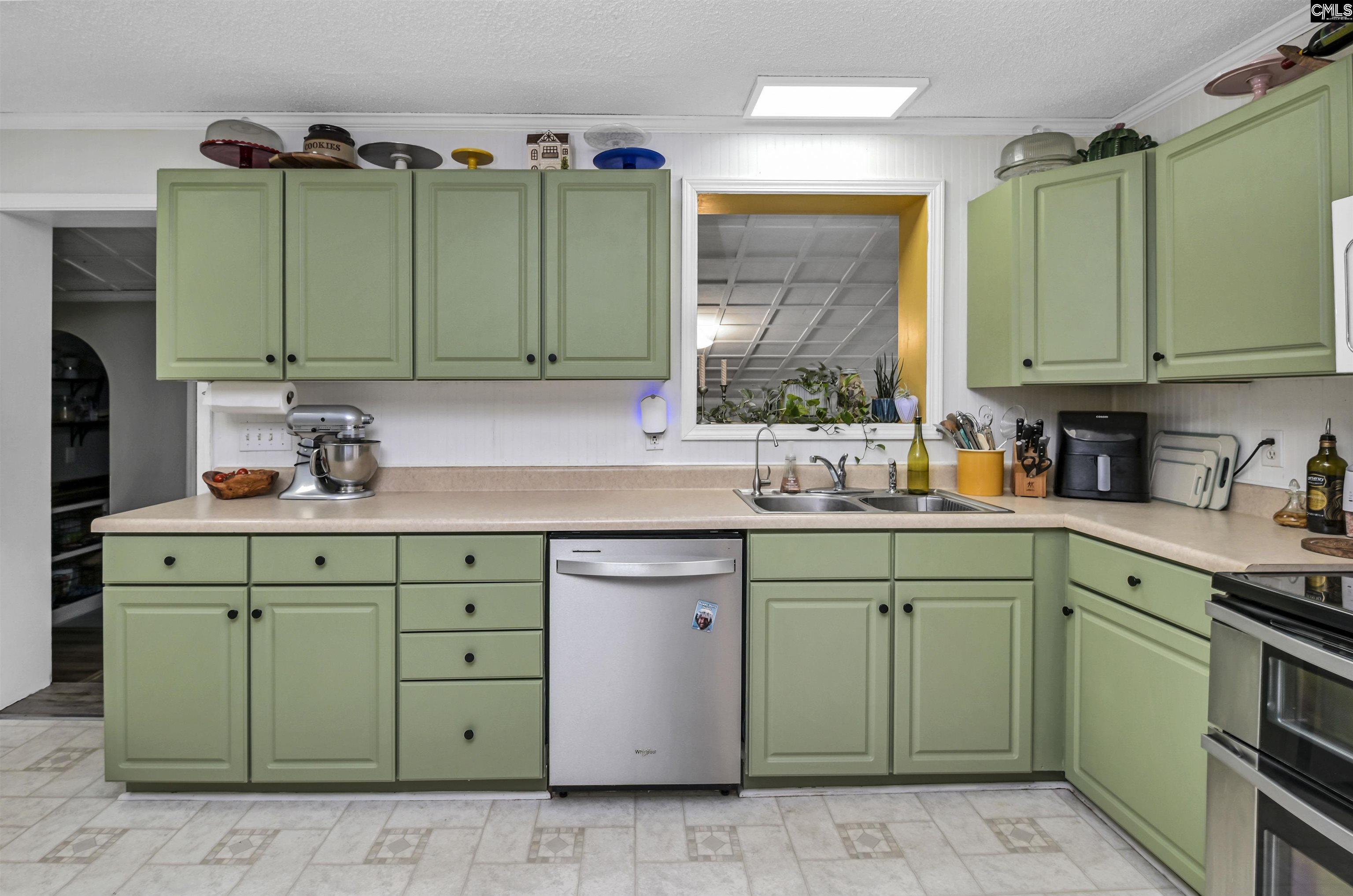2305 Johnson Marina Road Chapin, SC 29036