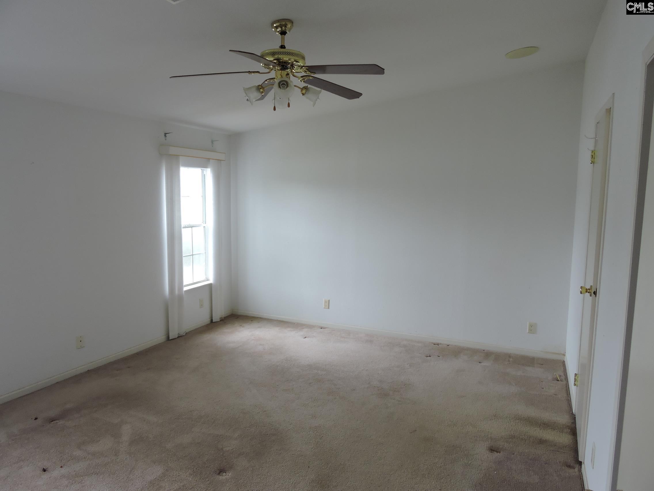 72 Sunshine Point Prosperity, SC 29127
