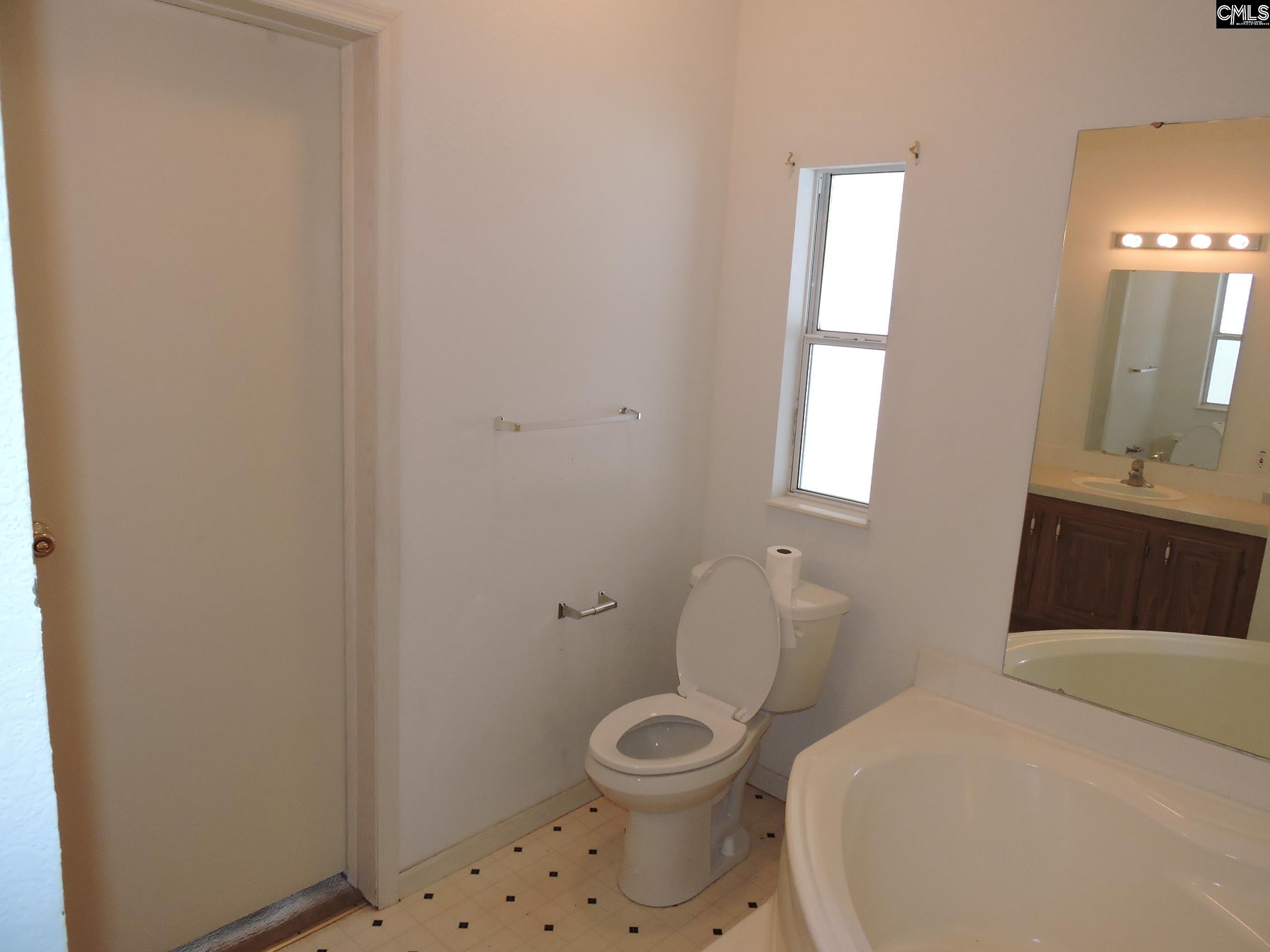 72 Sunshine Point Prosperity, SC 29127