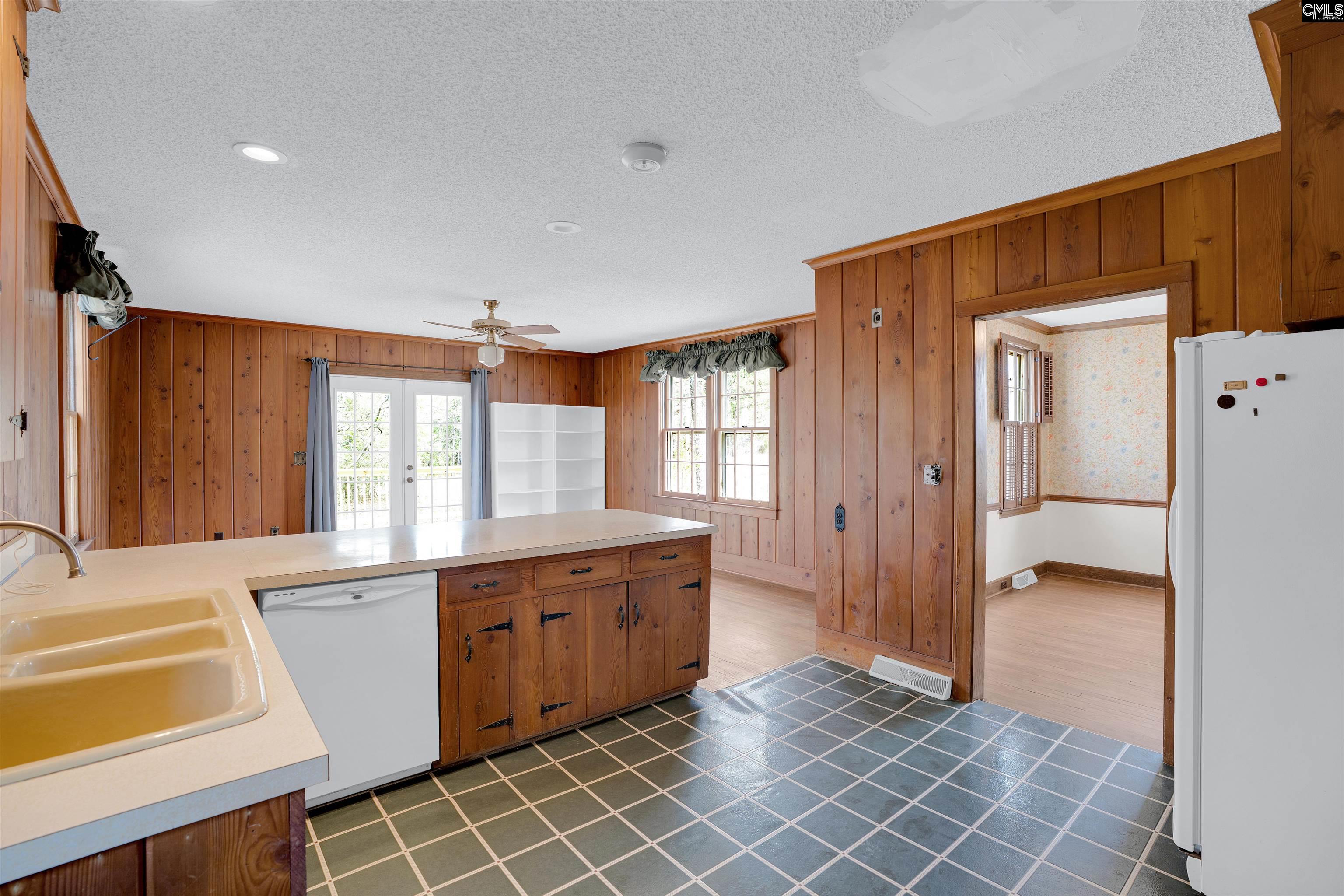 932 Toms Creek Road Hopkins, SC 29061