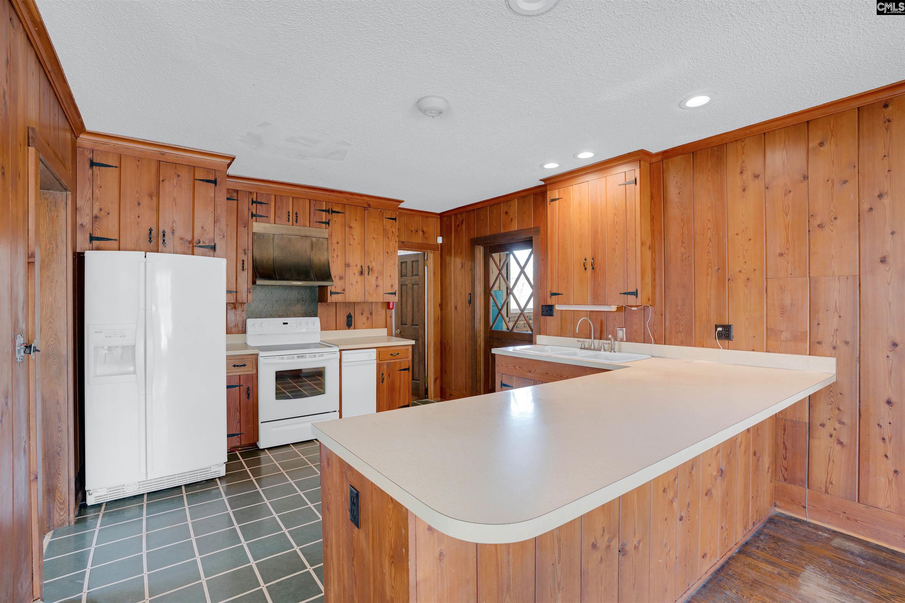 932 Toms Creek Road Hopkins, SC 29061