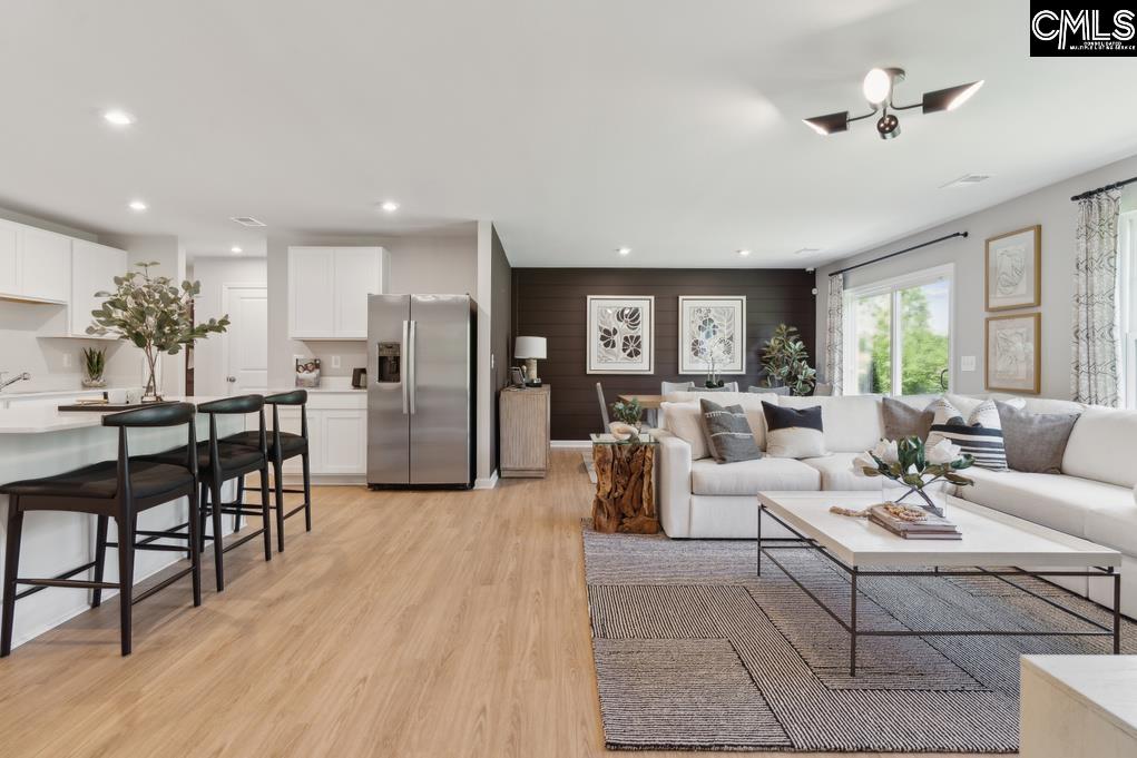 206 Kingfield Drive Hopkins, SC 29061