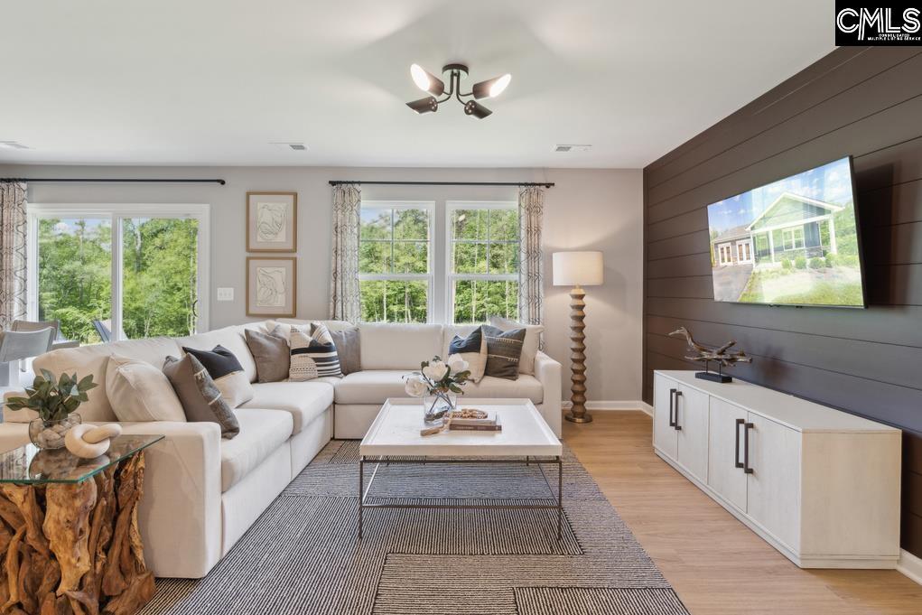 206 Kingfield Drive Hopkins, SC 29061
