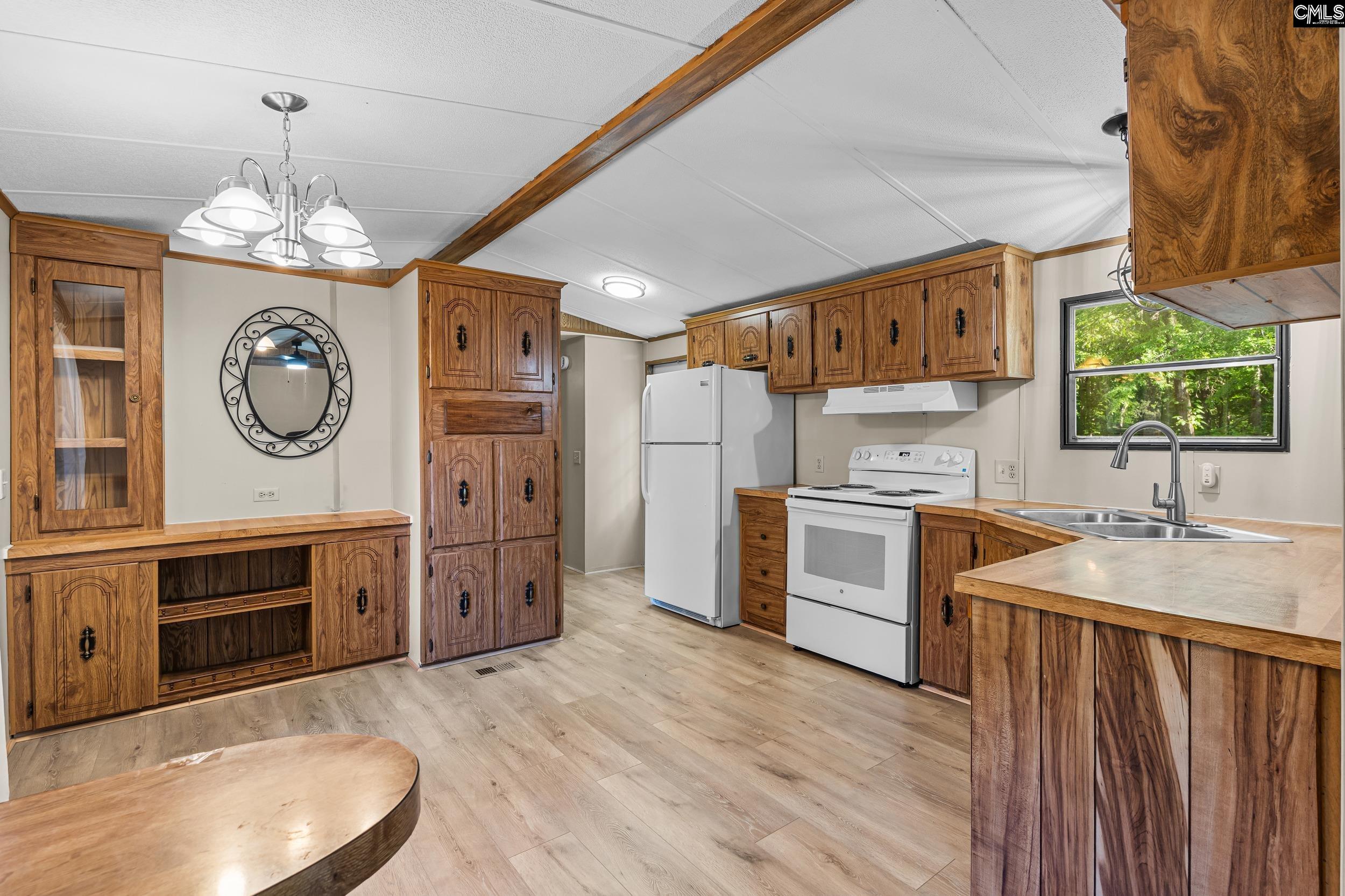 1107 Sandalwood Leesville, SC 29070