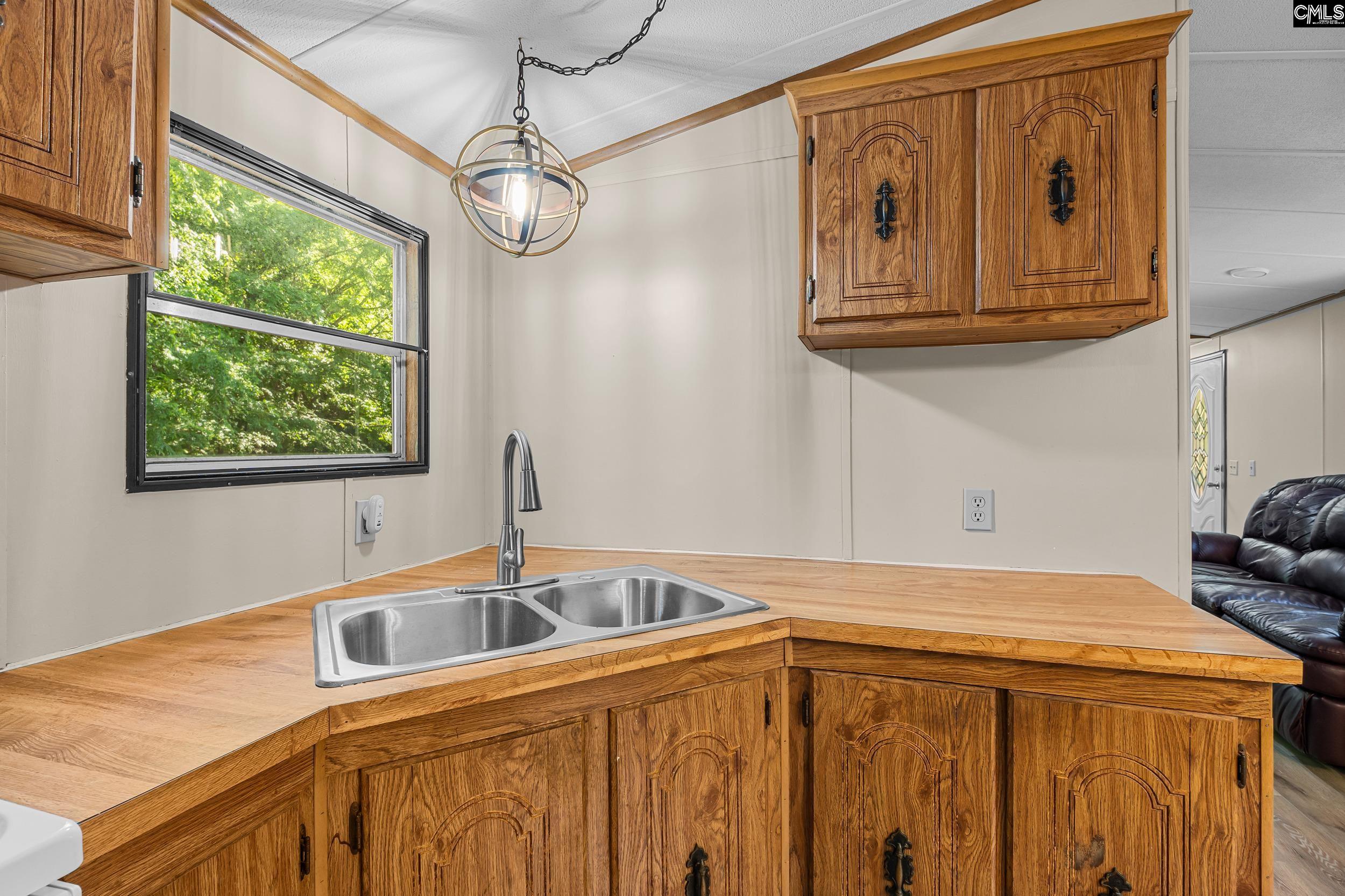 1107 Sandalwood Leesville, SC 29070