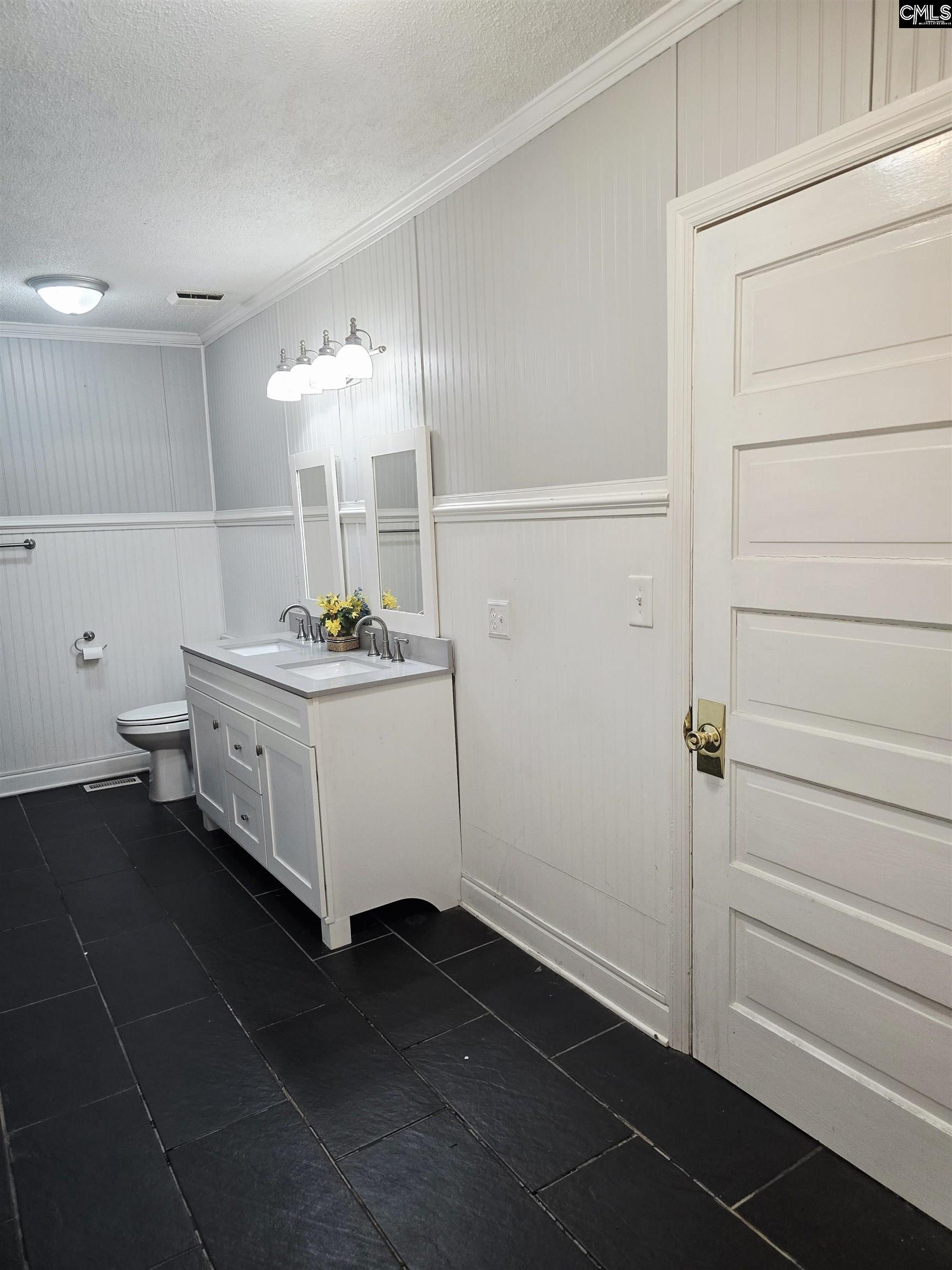 1210 Hunt St Newberry, SC 29108