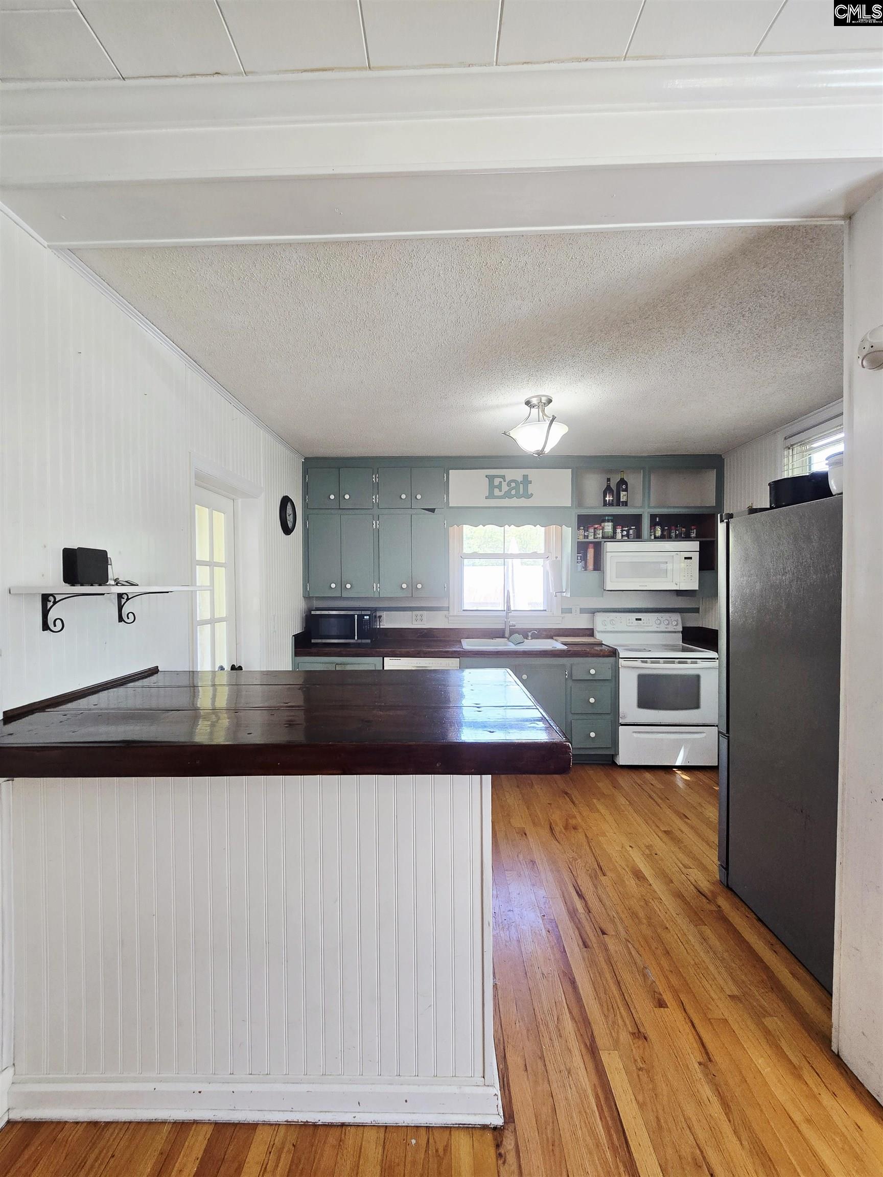 1210 Hunt St Newberry, SC 29108