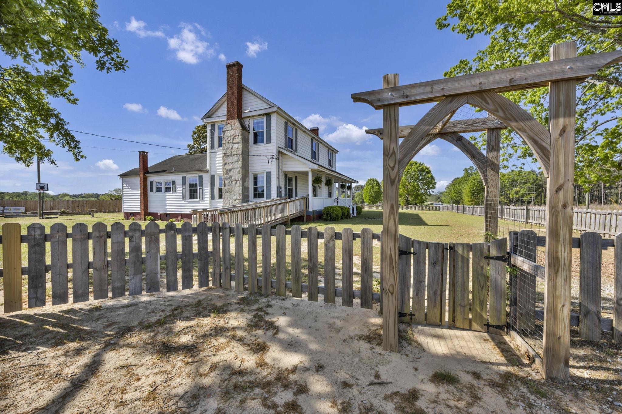 2462 Mount Bethel Garmany Road Newberry, SC 29108