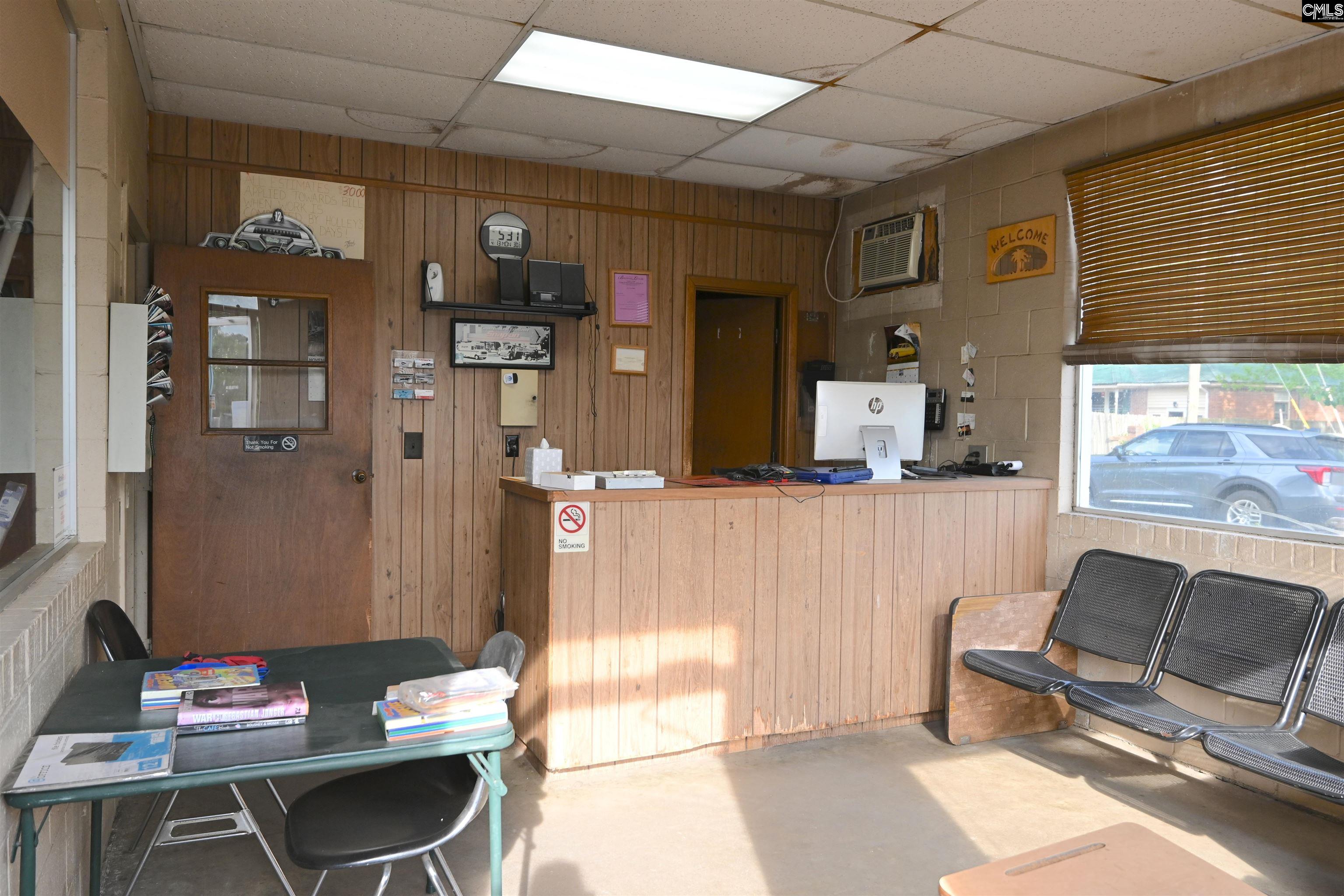 402 N Lee Street Leesville, SC 29070