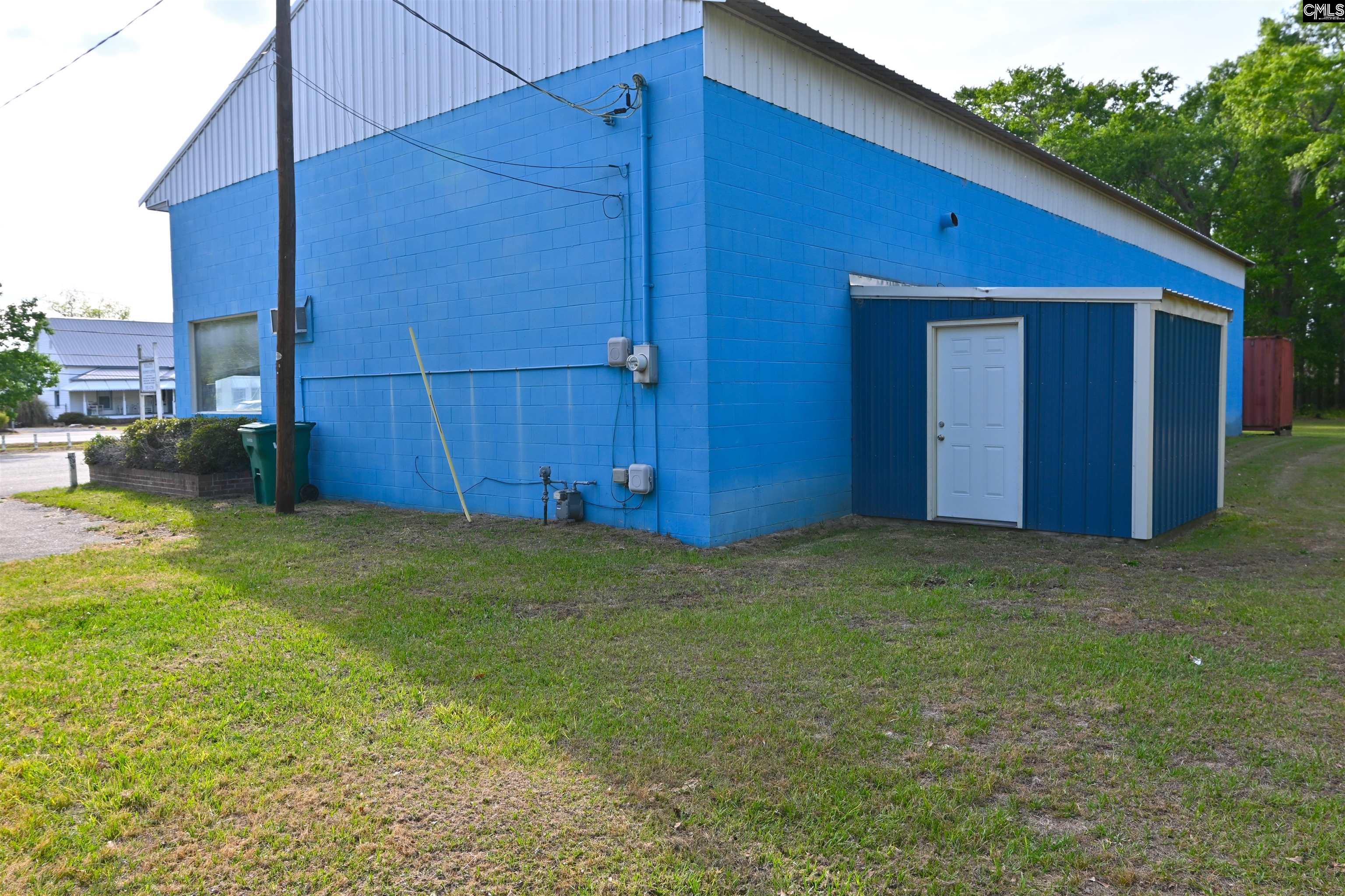 402 N Lee Street Leesville, SC 29070