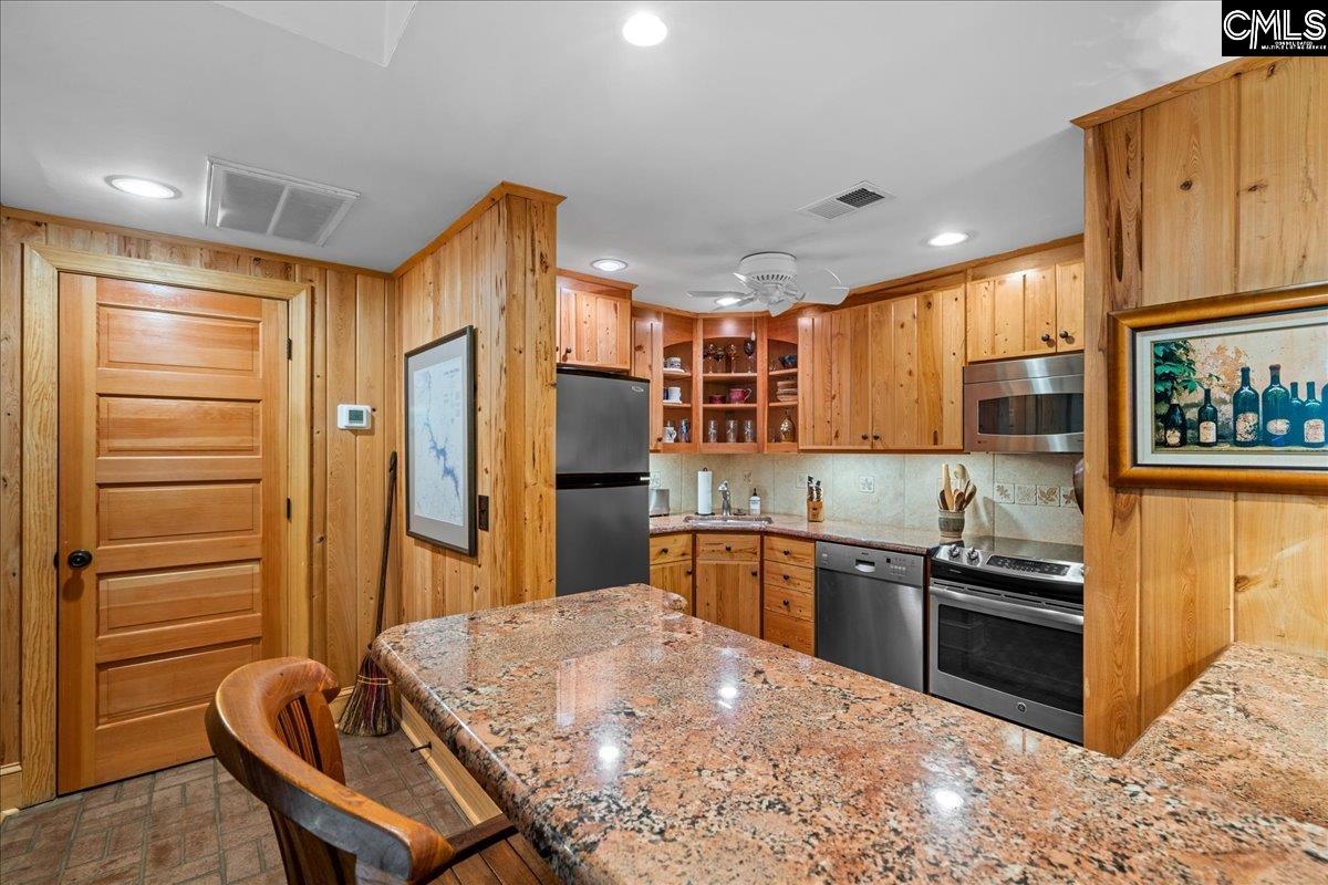 2884 Lake Road Ridgeway, SC 29130