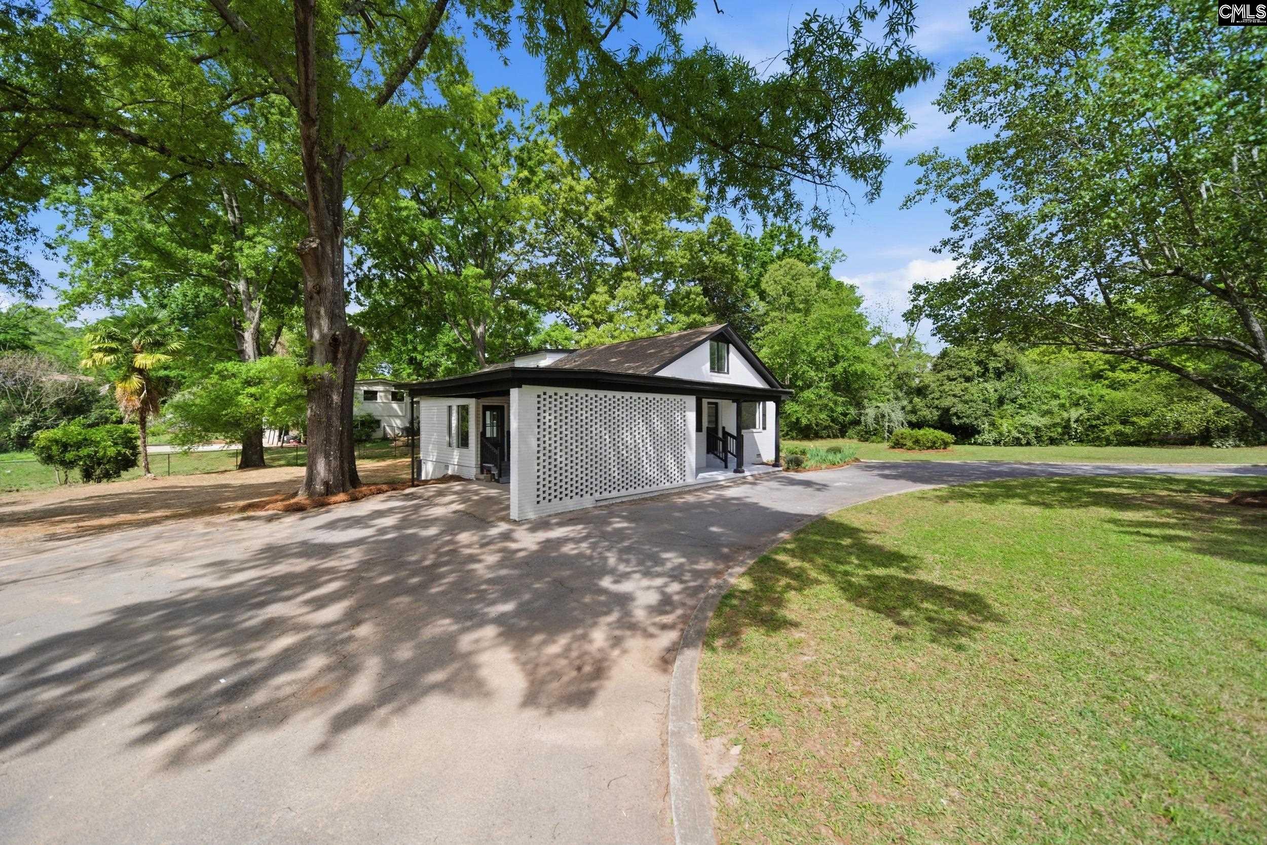 907 Amelia Street Newberry, SC 29108