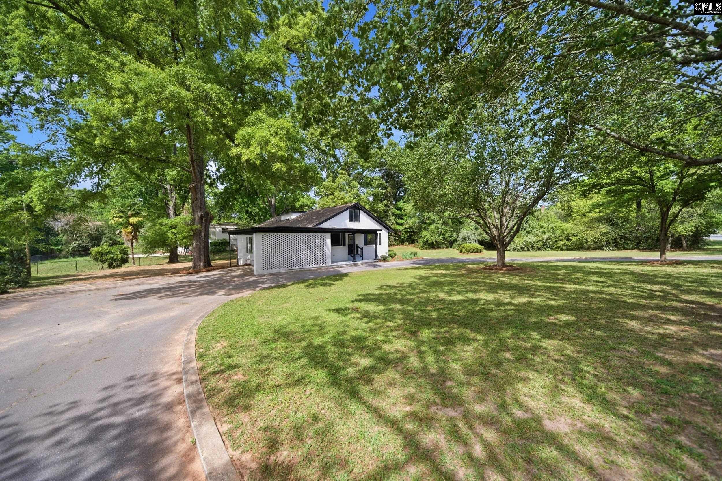 907 Amelia Street Newberry, SC 29108