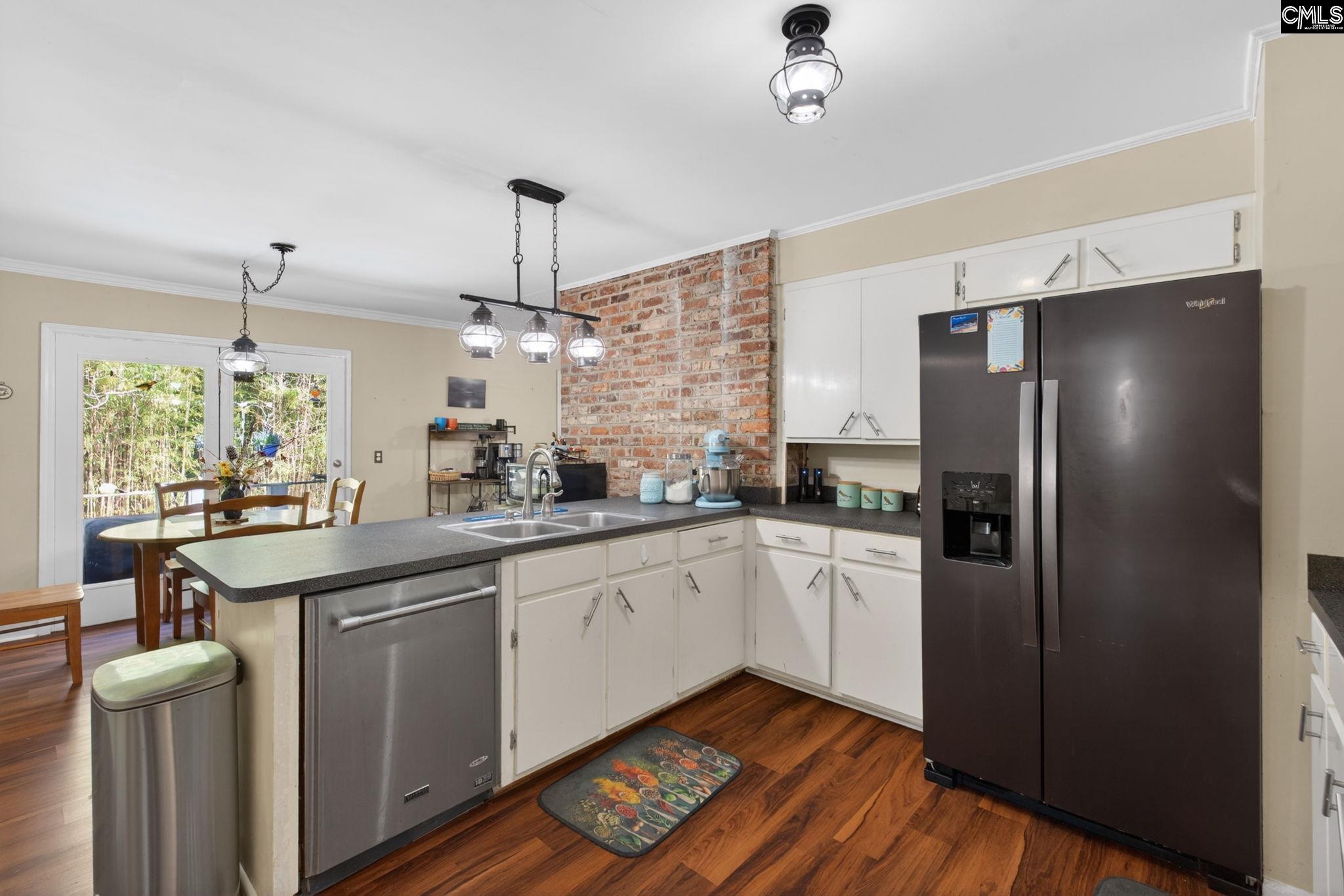 1813 Crossbrook Columbia, SC 29212