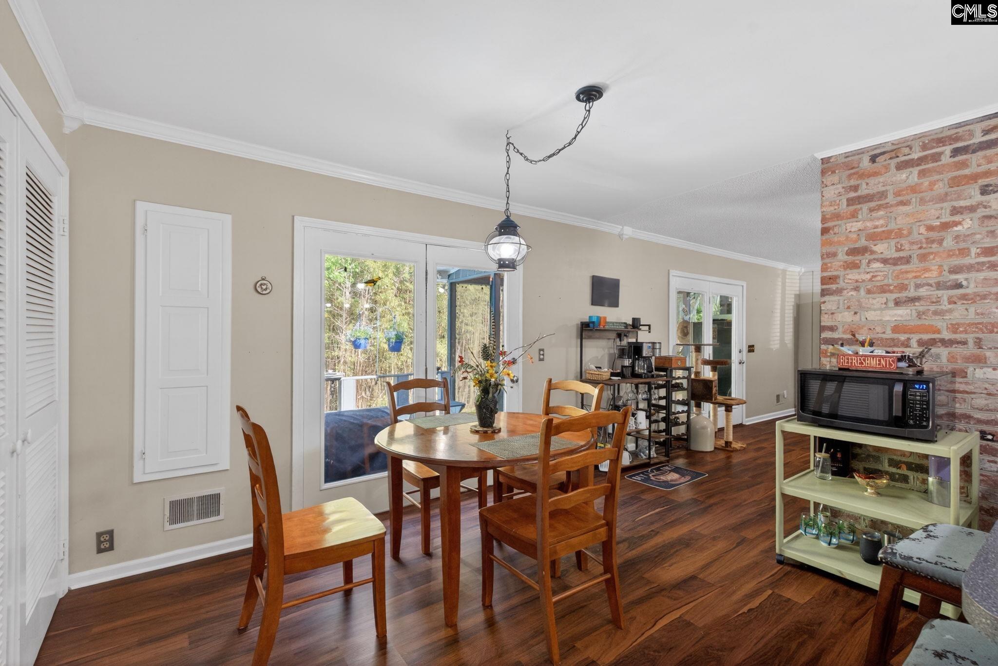 1813 Crossbrook Columbia, SC 29212