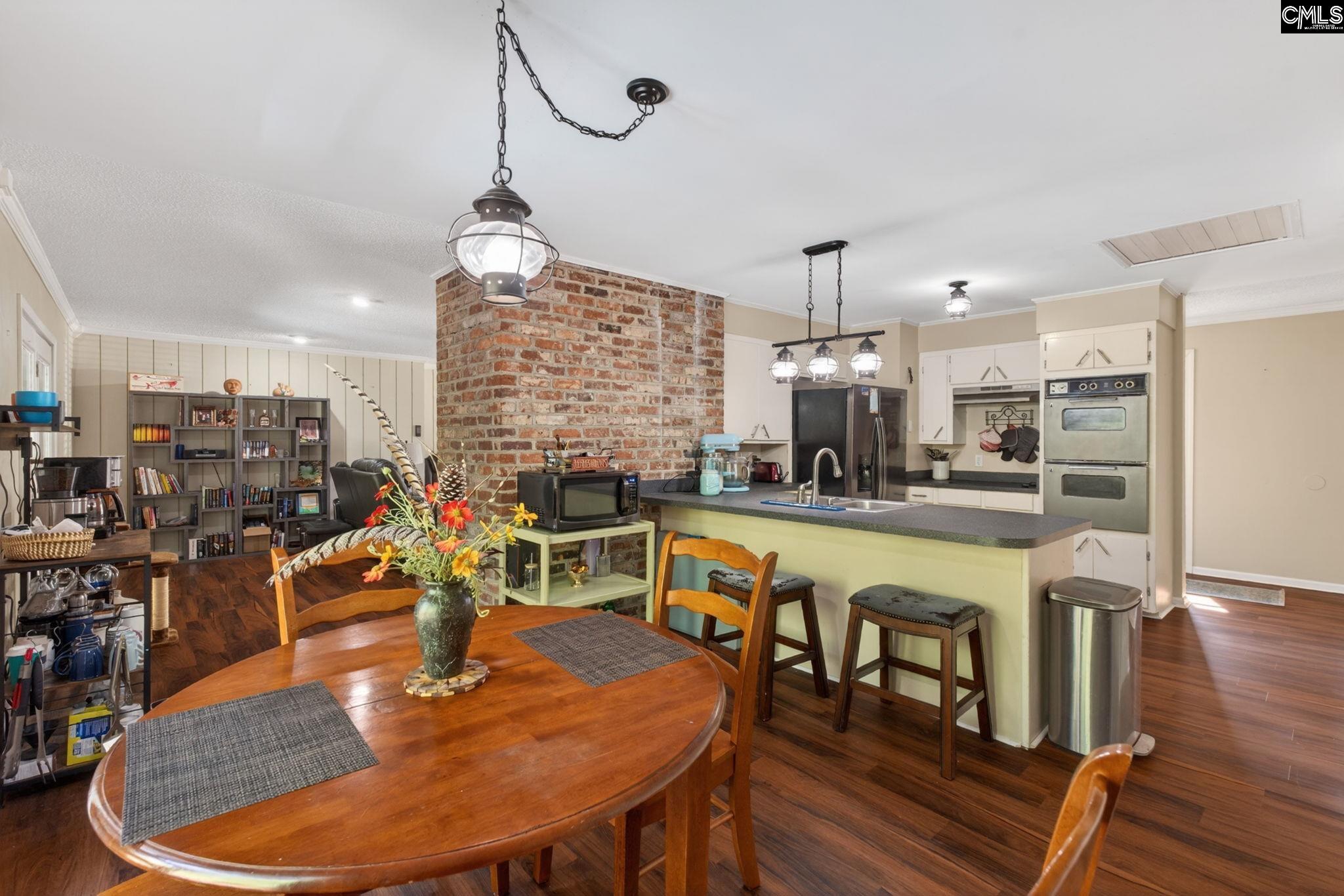 1813 Crossbrook Columbia, SC 29212