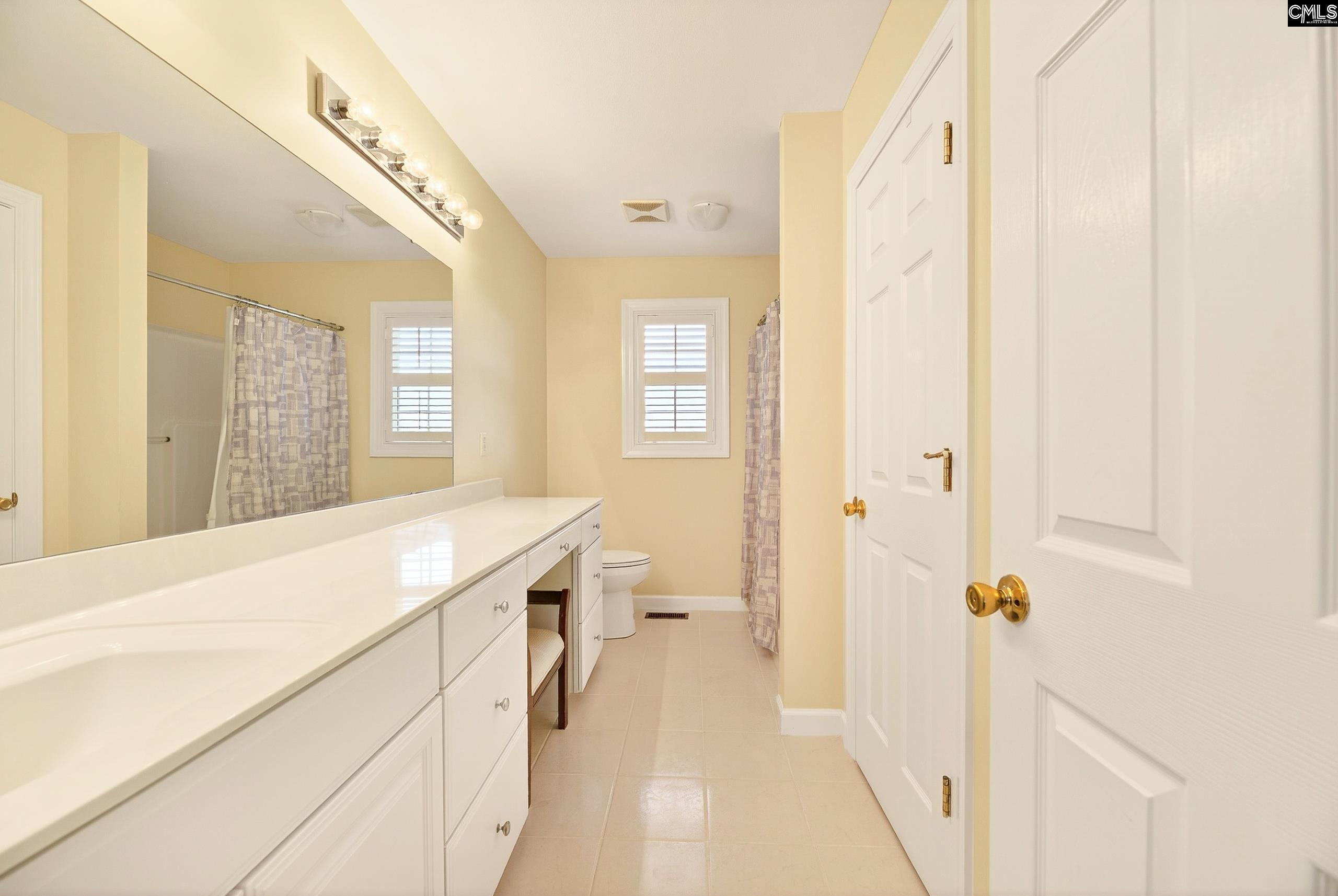 993 Pickett Level Road Elloree, SC 29047
