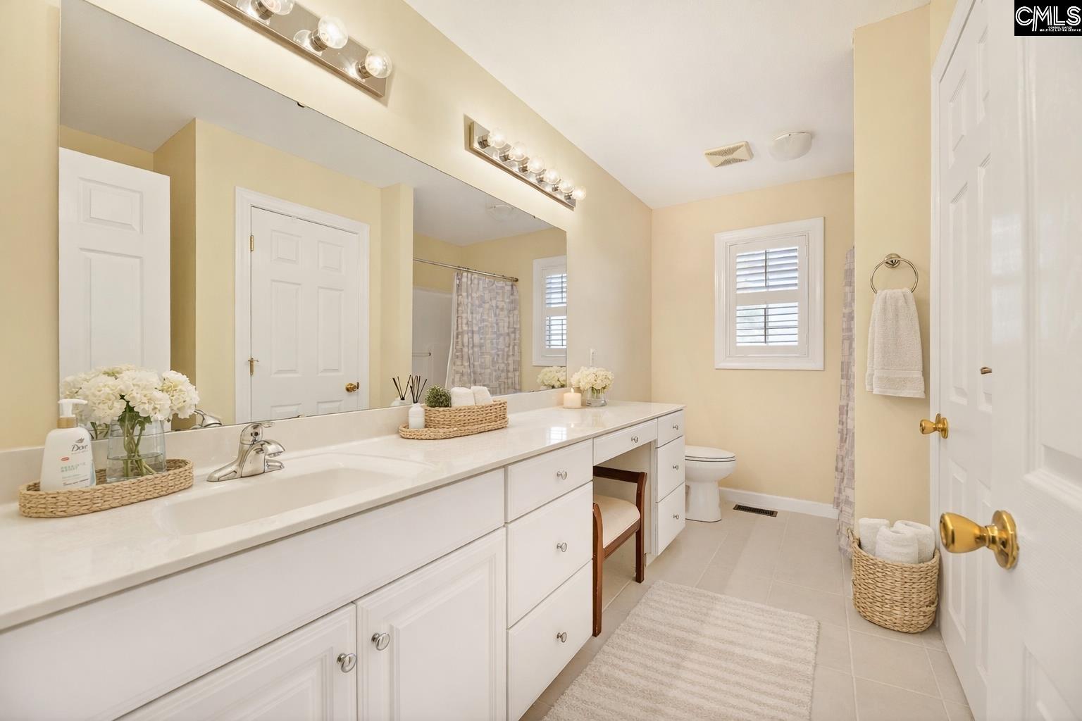 993 Pickett Level Road Elloree, SC 29047
